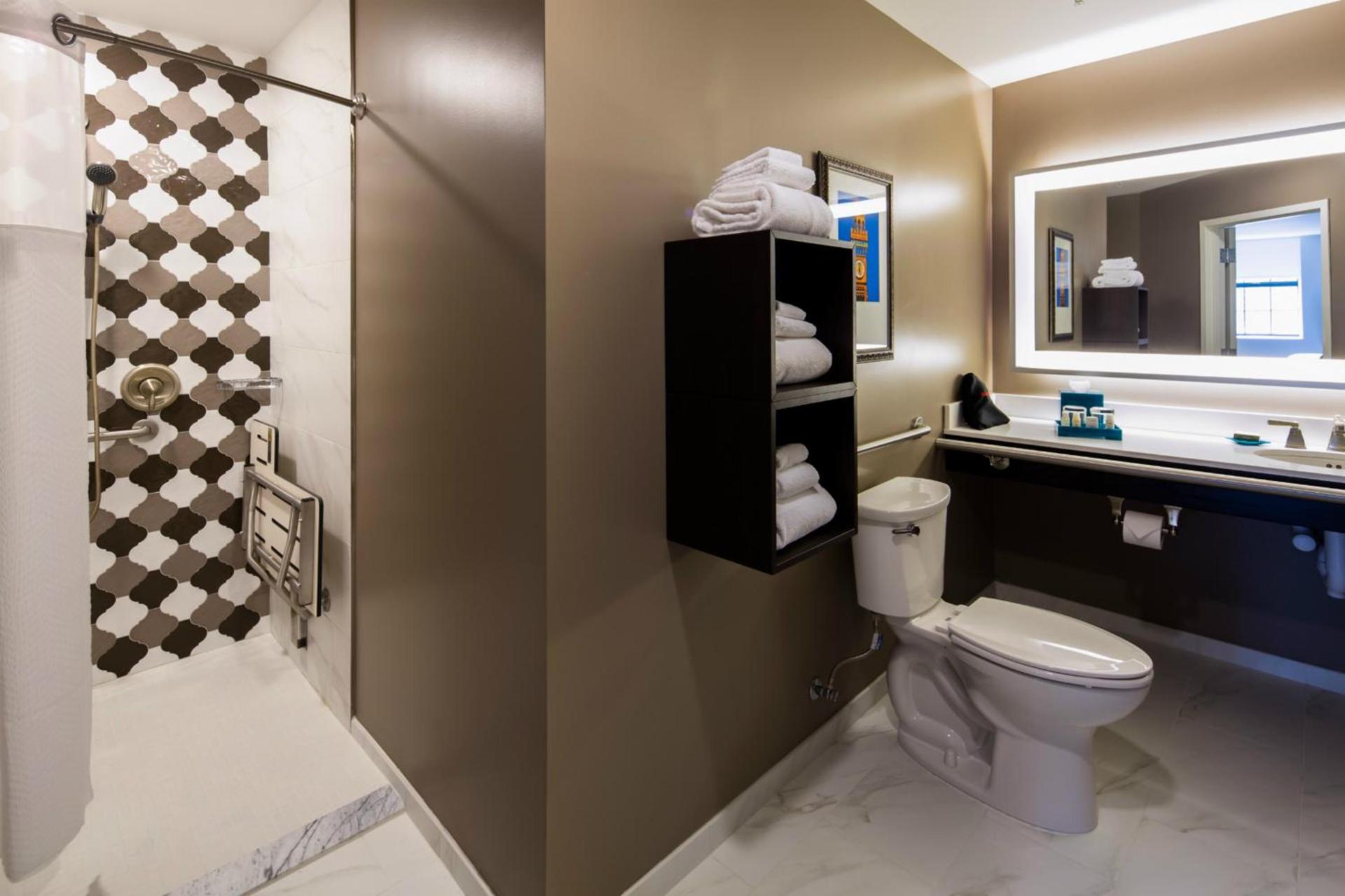 Hotel Indigo Baltimore Downtown by IHG photo 91