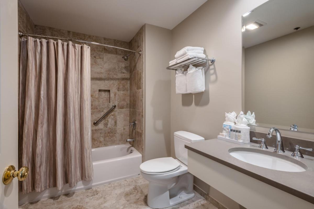 Chatham Wayside Inn photo 24