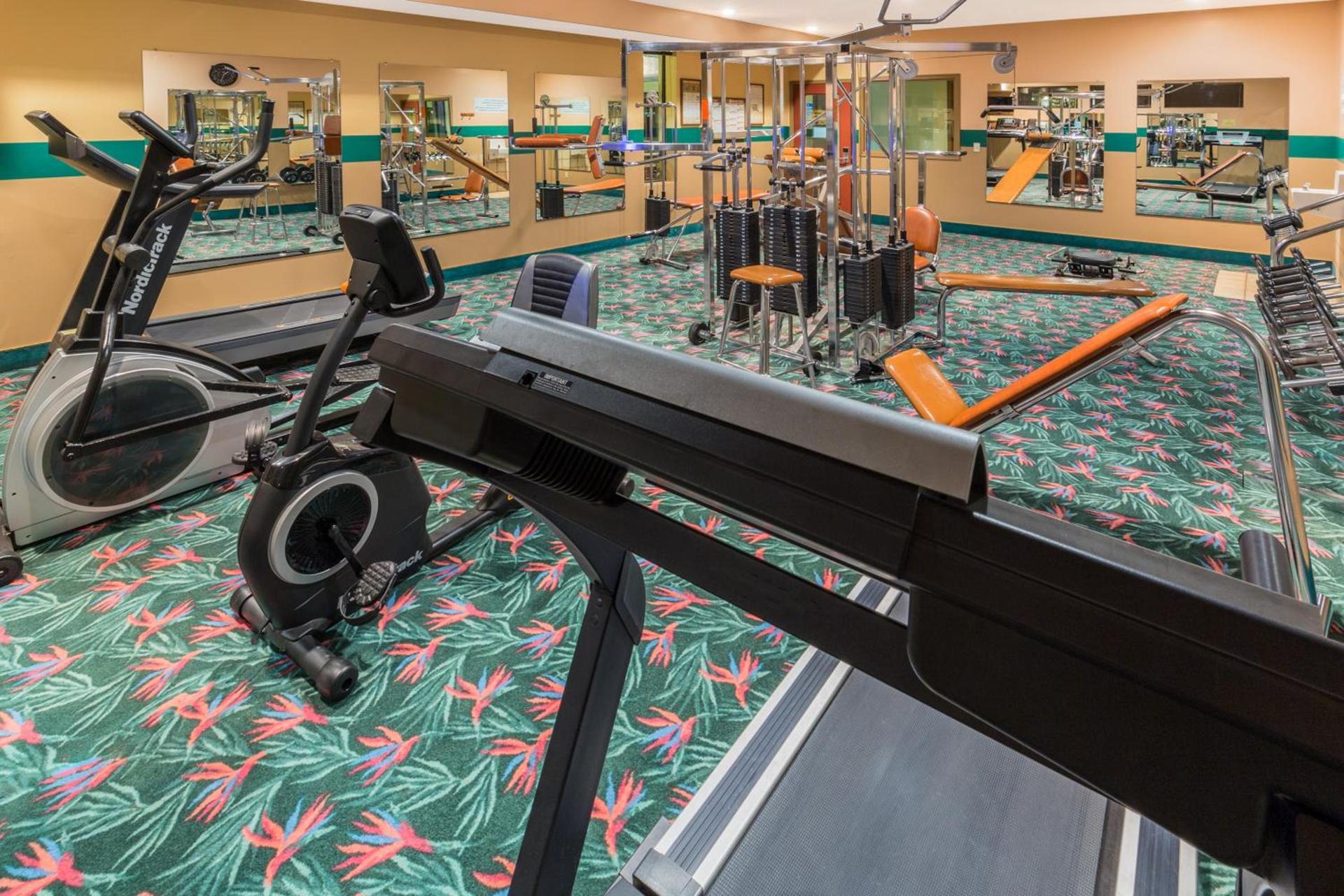 Days Inn by Wyndham Black Bear photo 15