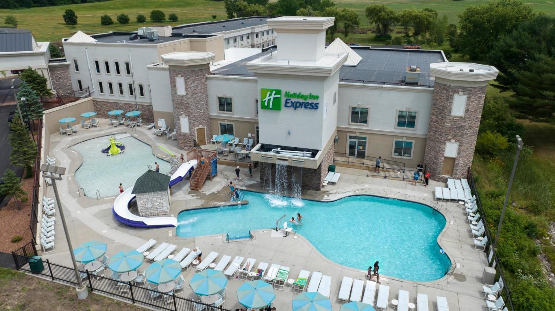 Holiday Inn Express Wisconsin Dells by IHG photo 54