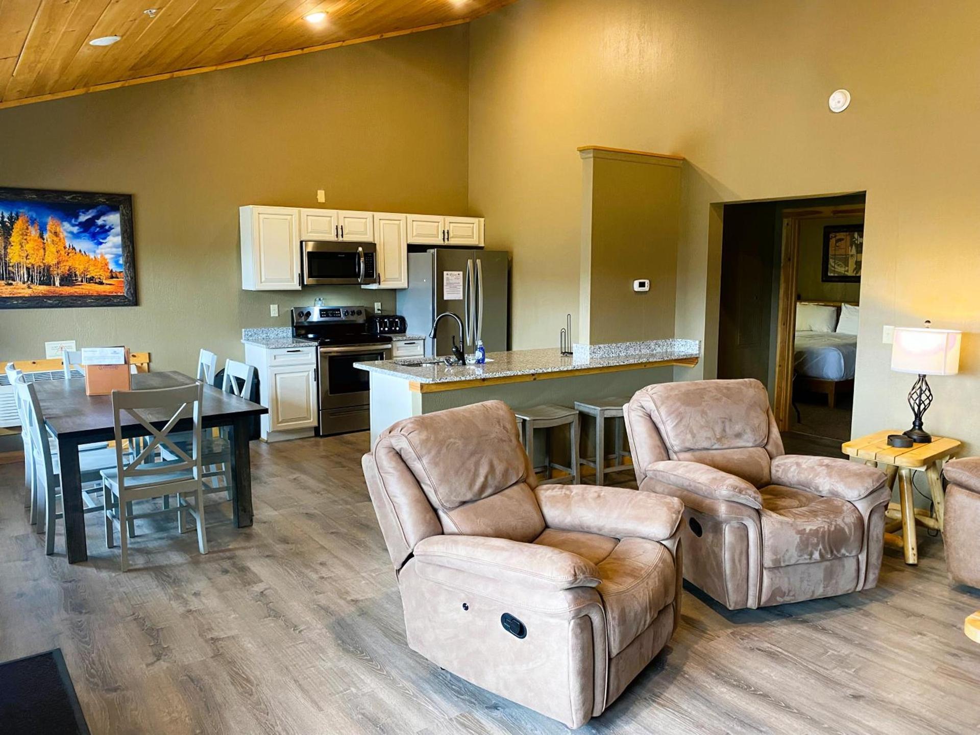 The Lodges at Sunset Village photo 21