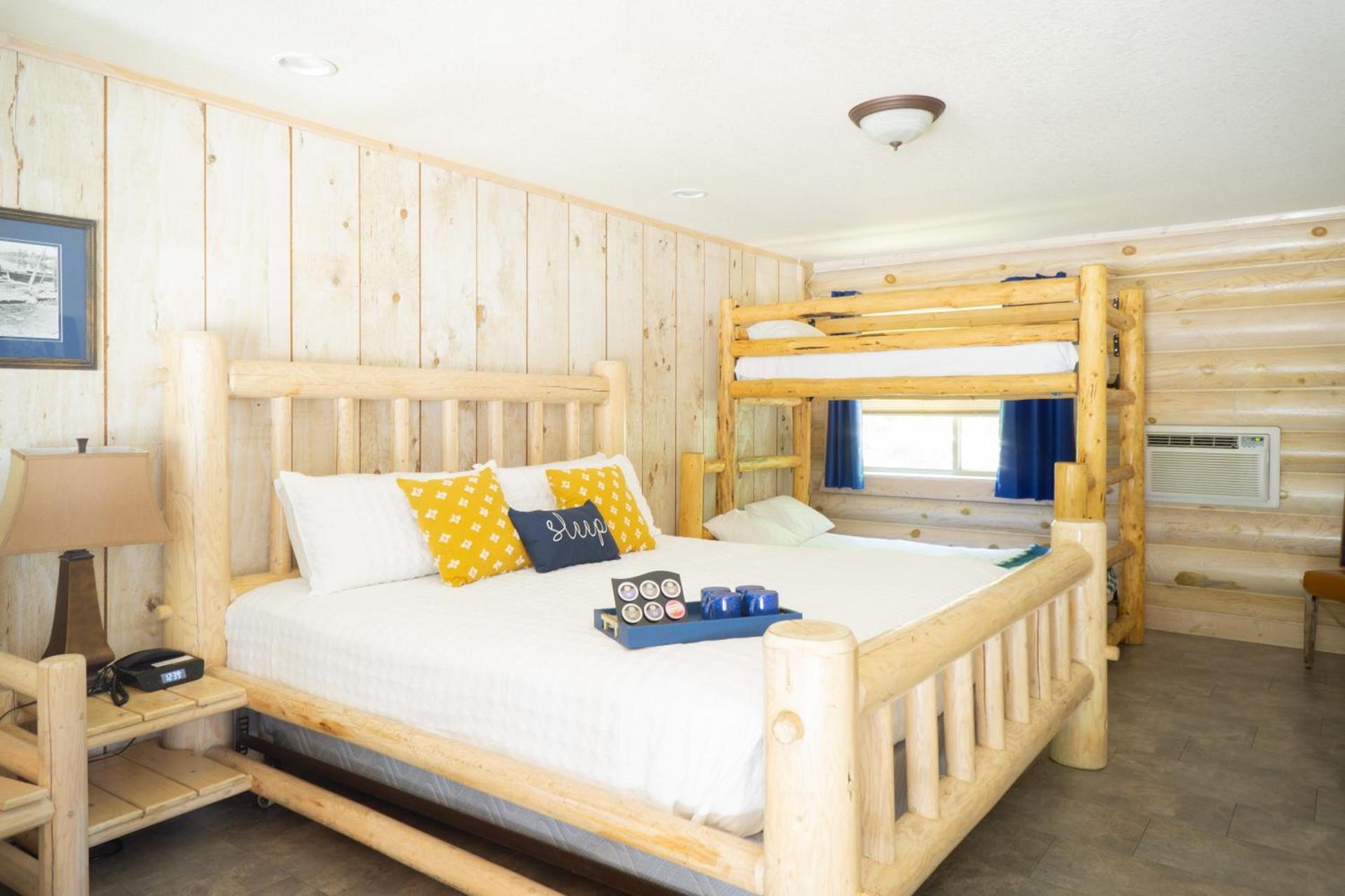 Log Inn Bonners Ferry photo 14
