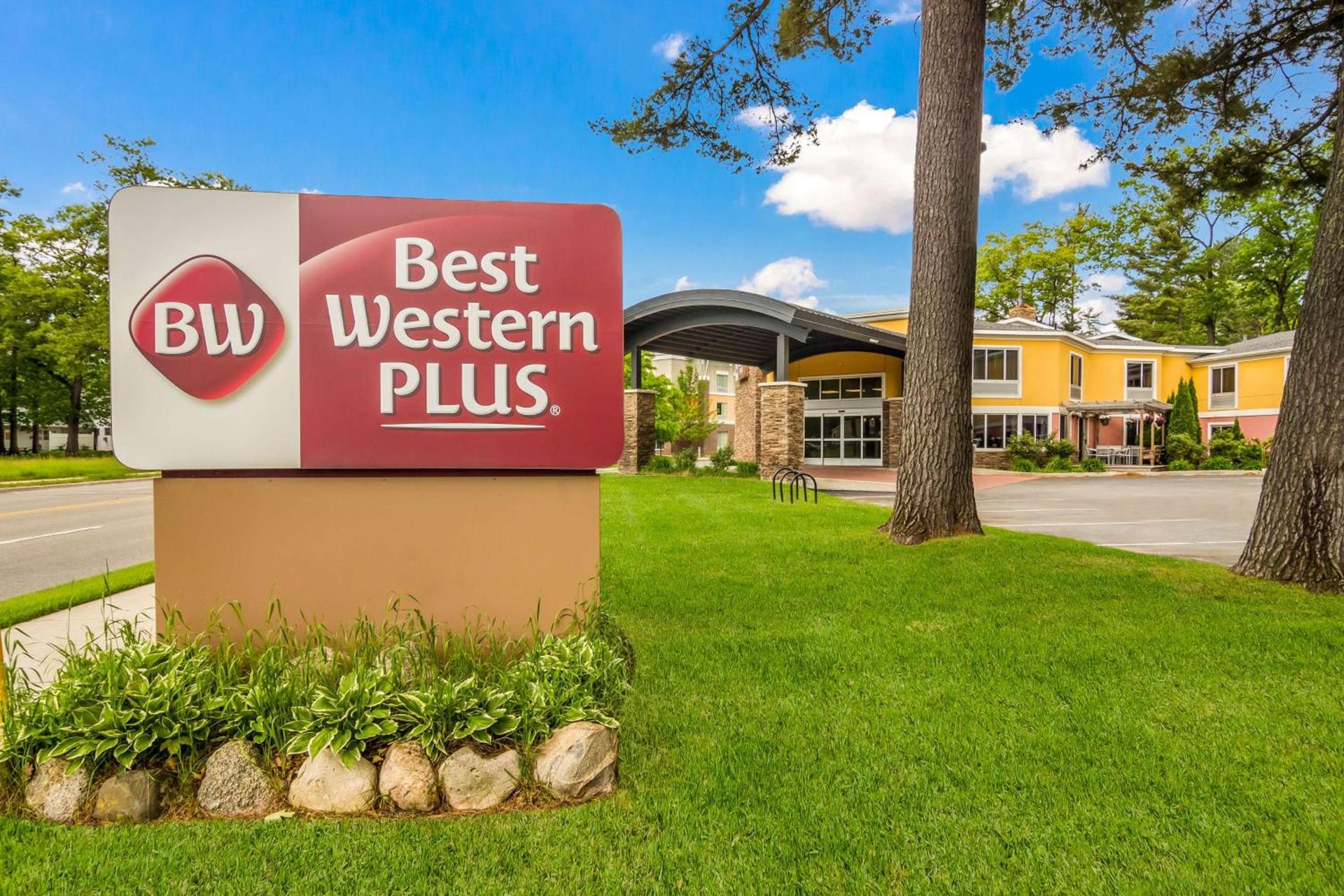 Best Western Plus Traverse City photo 39