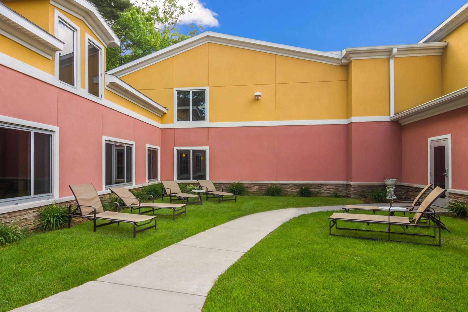 Best Western Plus Traverse City photo 7