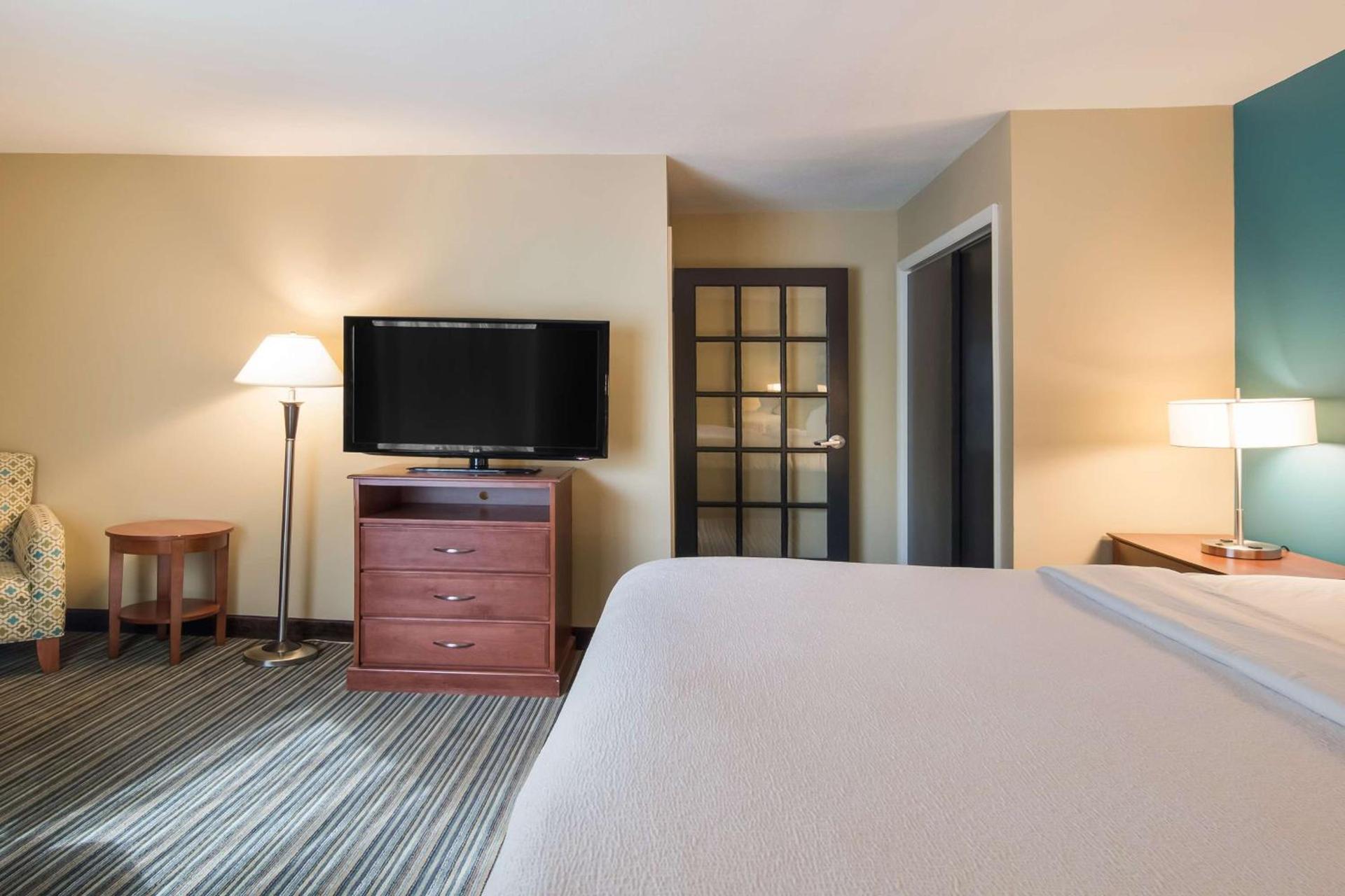 Best Western Plus Traverse City photo 18