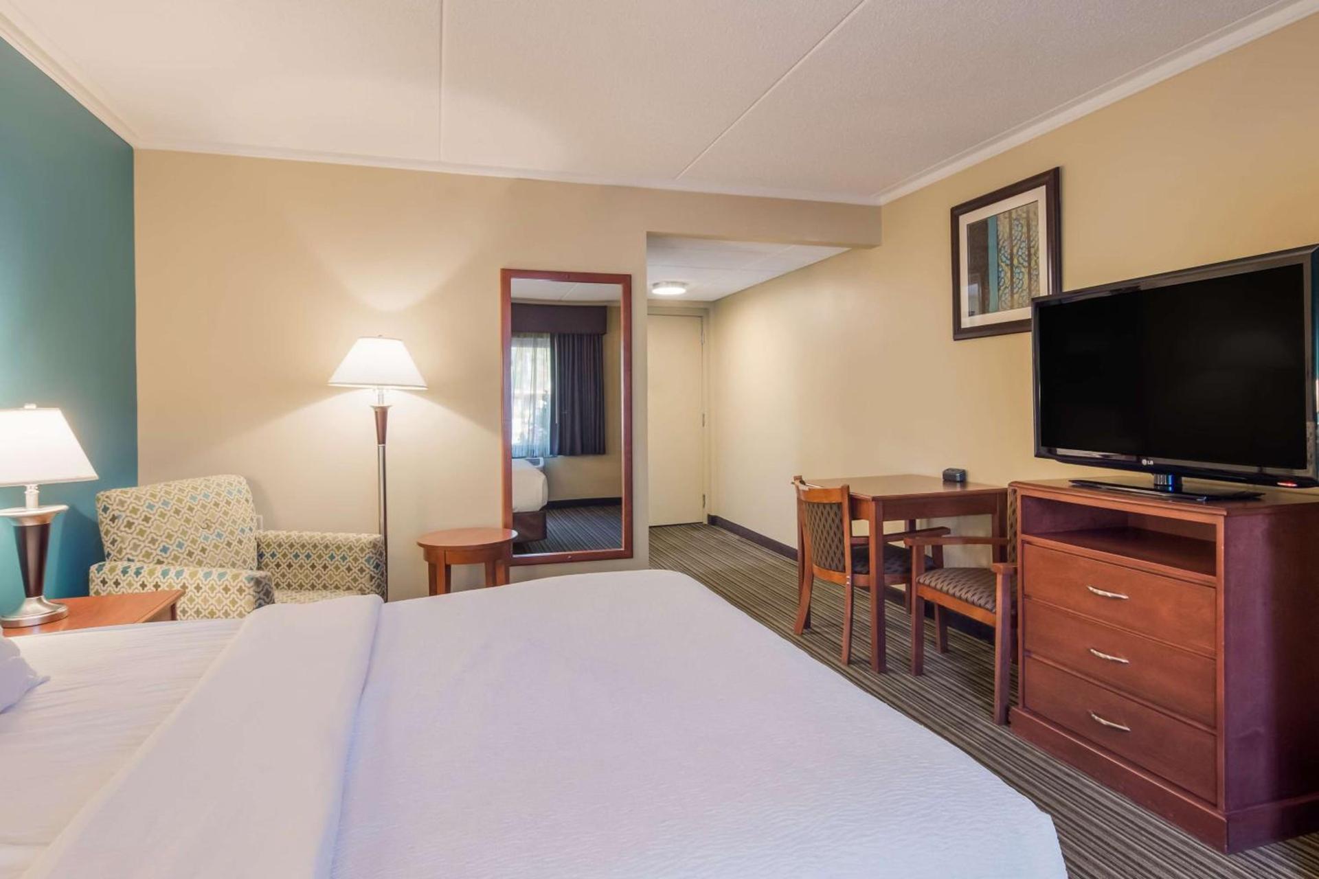 Best Western Plus Traverse City photo 24