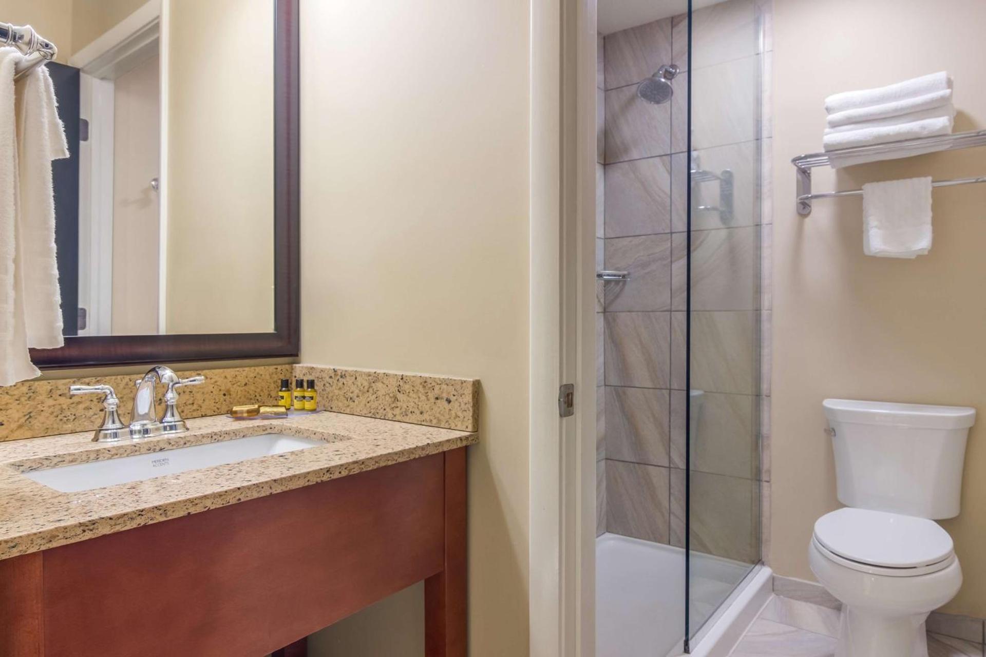Best Western Plus Traverse City photo 25
