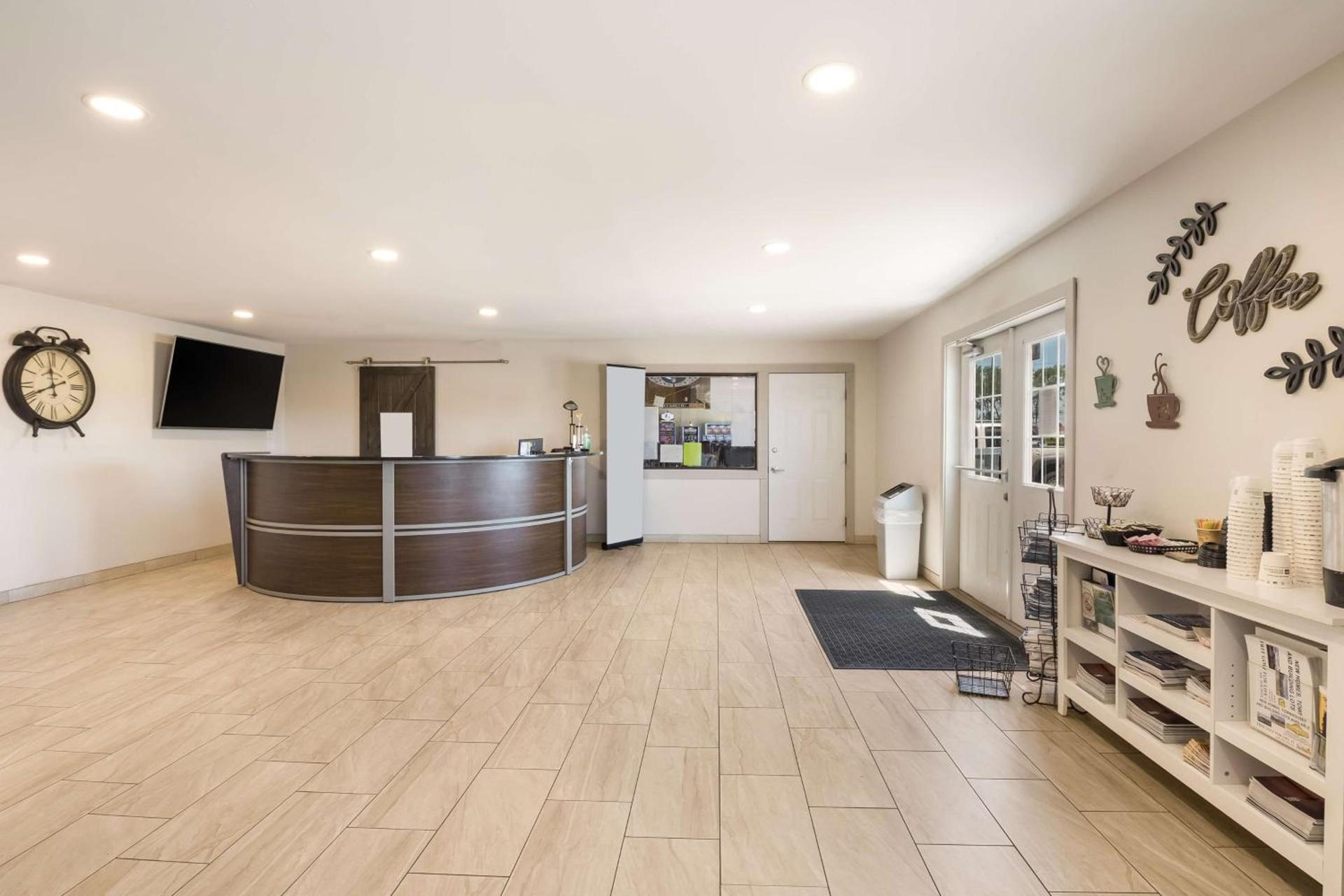 SureStay Hotel by Best Western Thomson photo 4