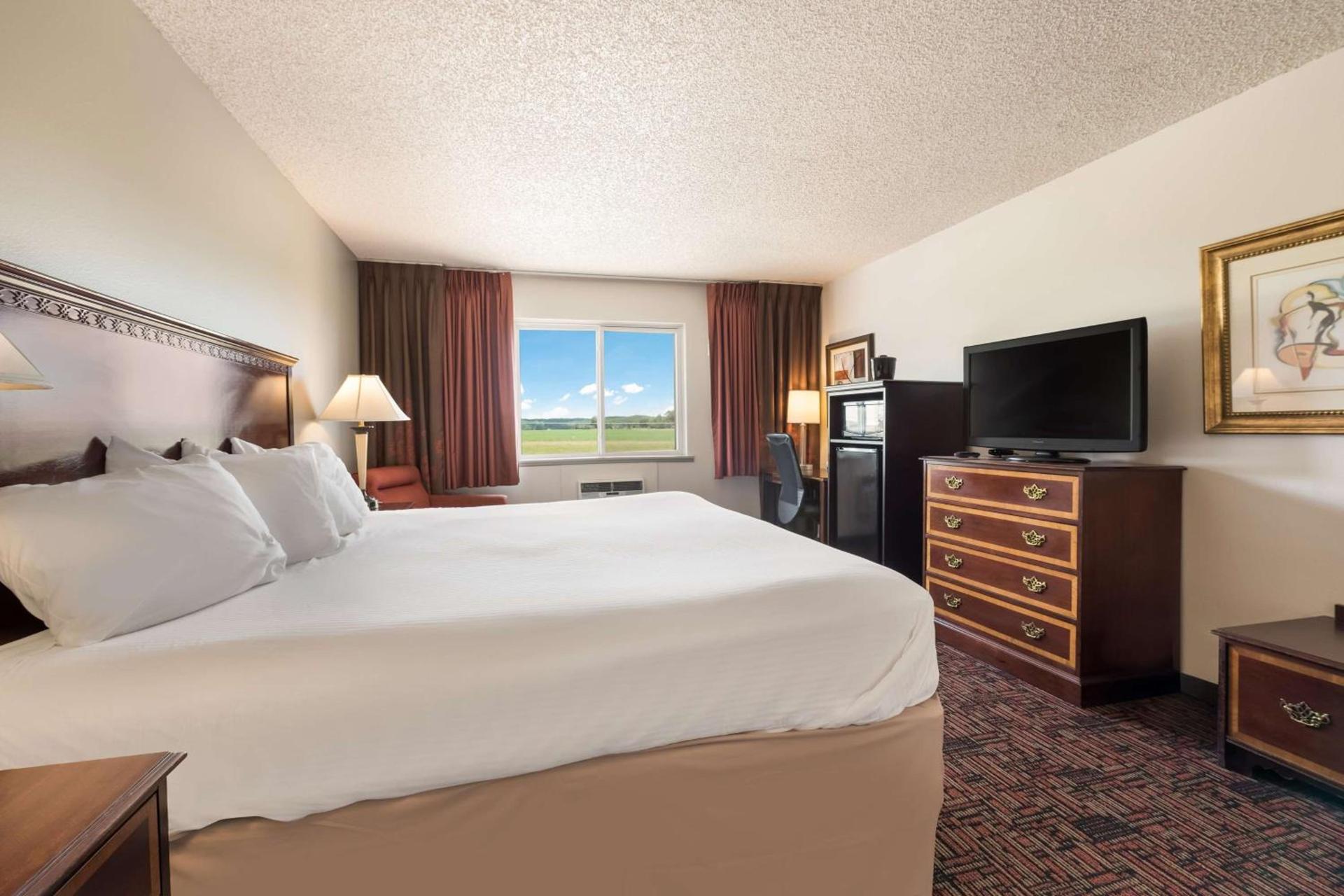 SureStay Hotel by Best Western Thomson photo 15