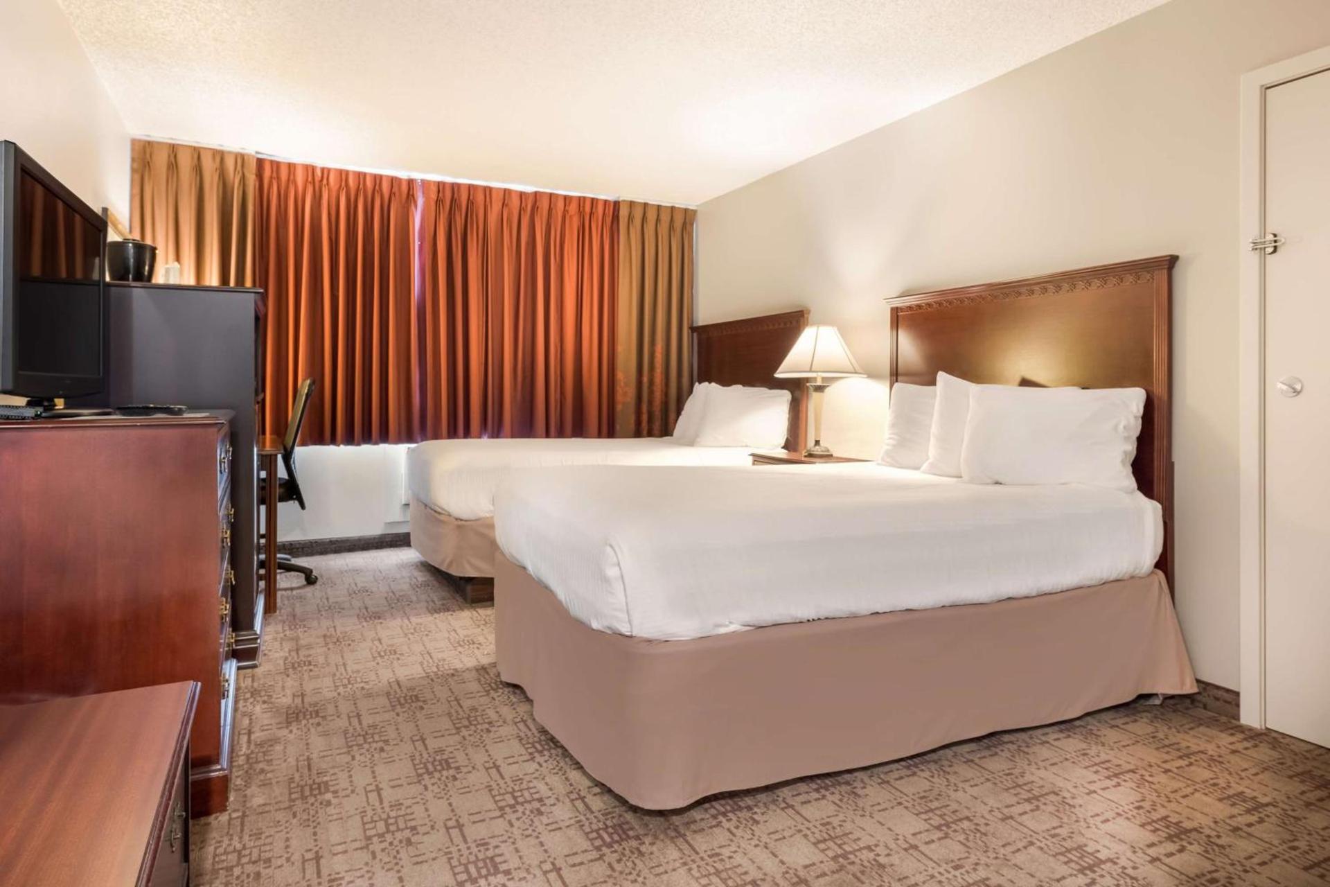 SureStay Hotel by Best Western Thomson photo 25