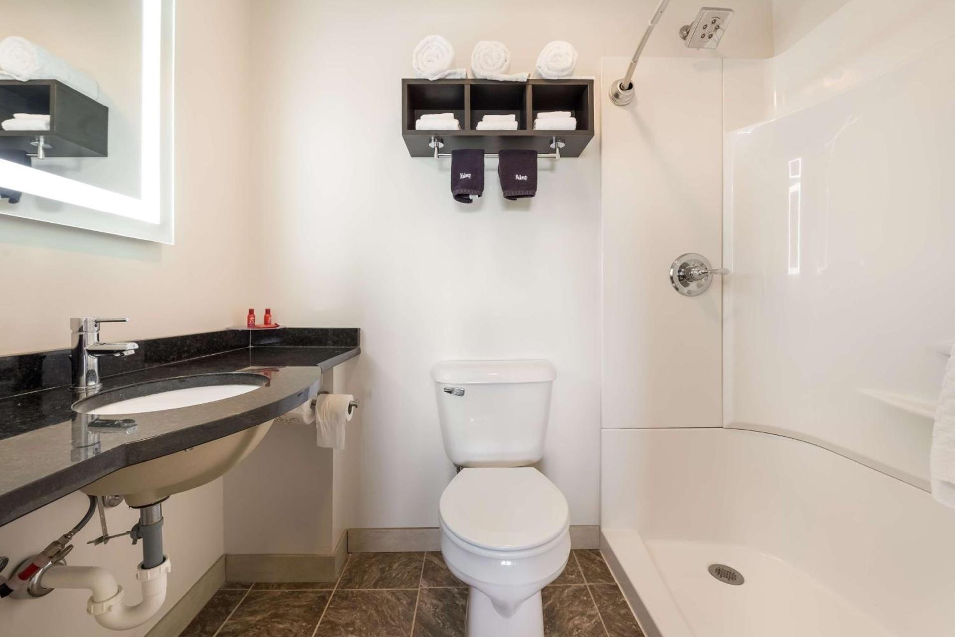 SureStay Hotel by Best Western Thomson photo 16