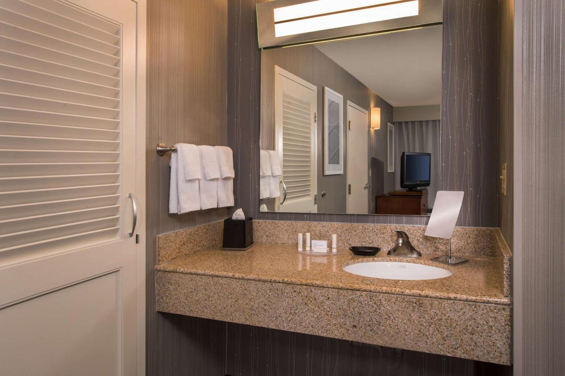 Sonesta Select Columbia photo 15