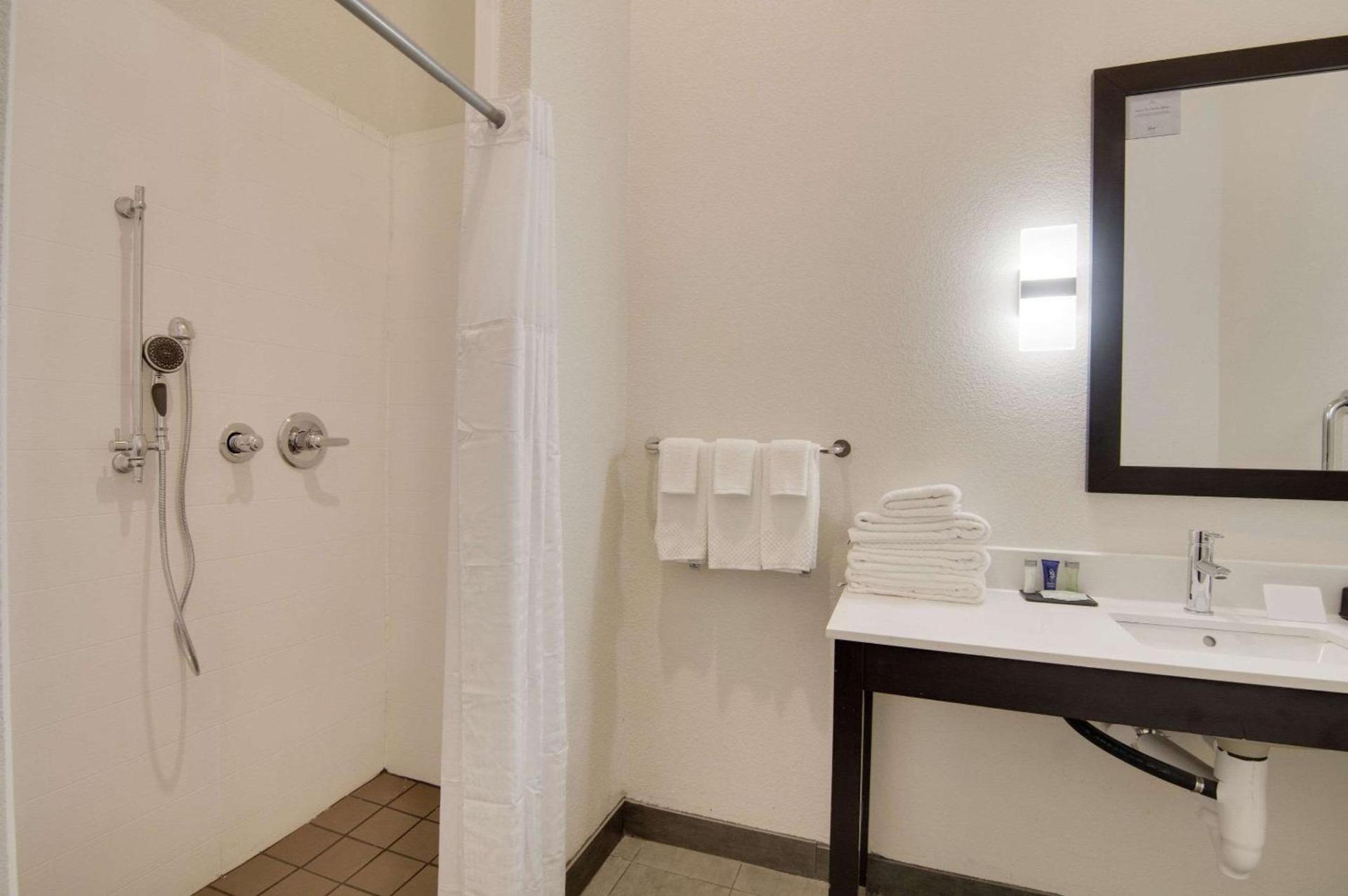 Sleep Inn Dallas Northwest - Irving photo 21