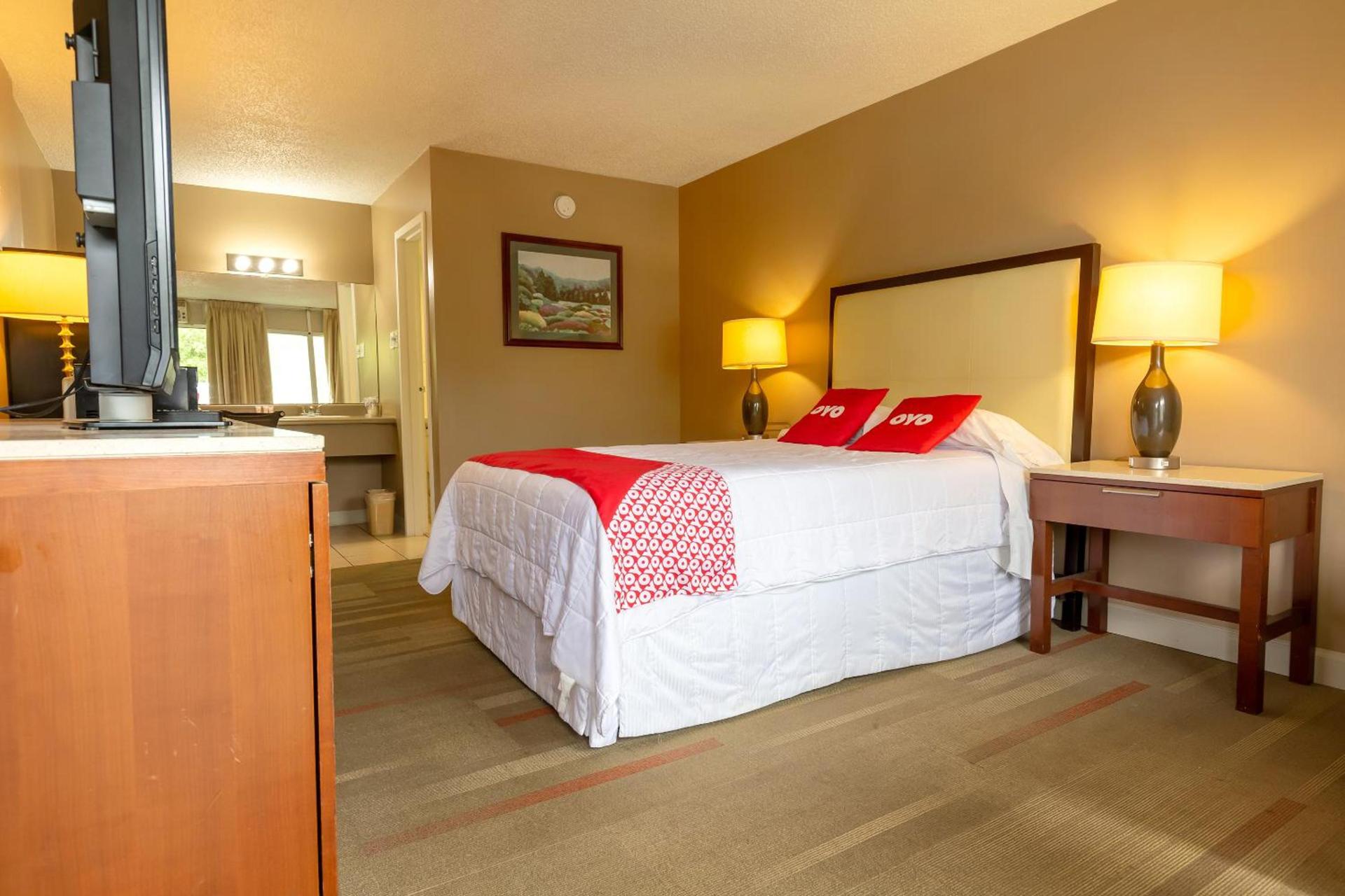 Americas Best Value Inn Rockford photo 19