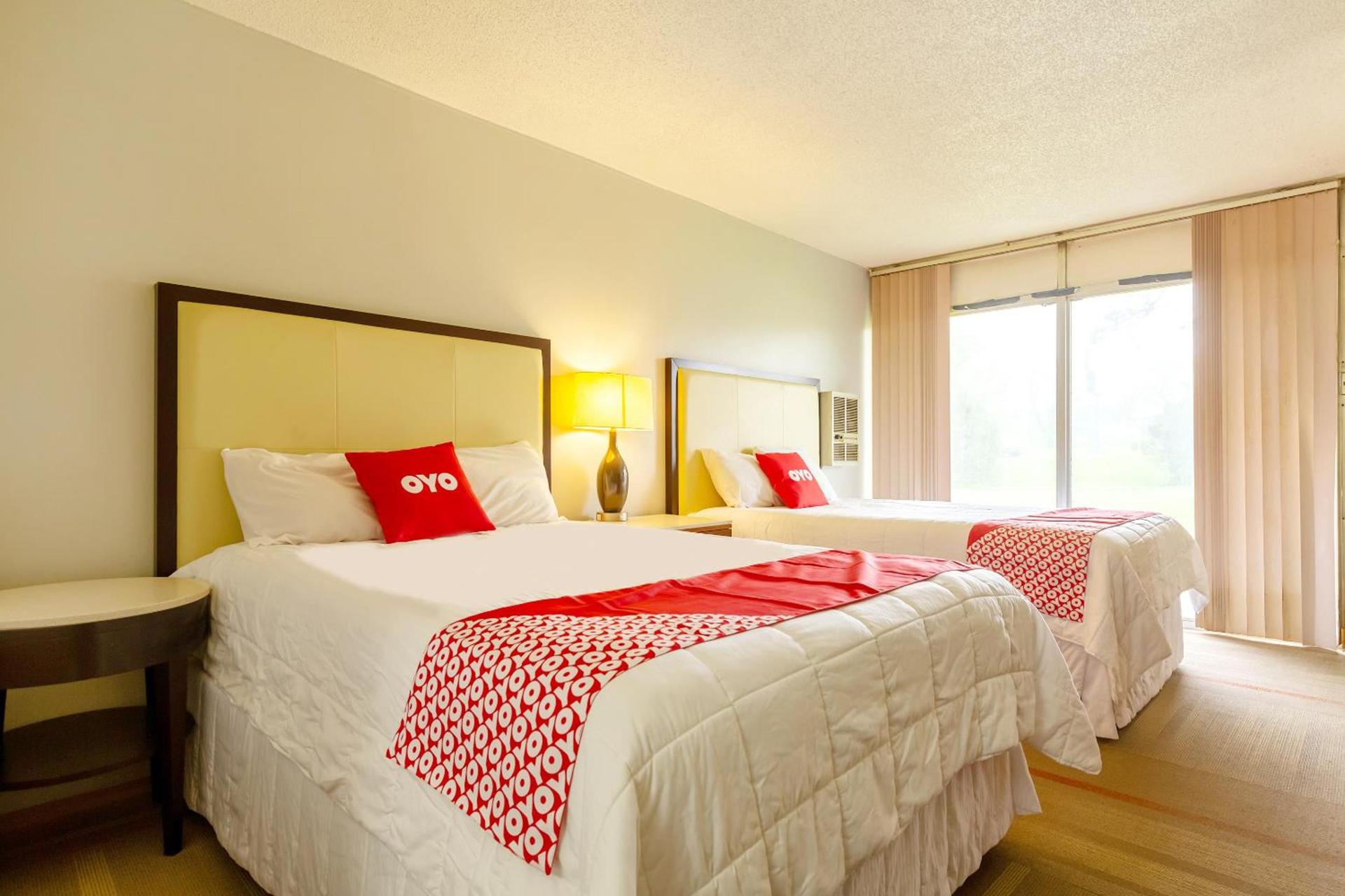 Americas Best Value Inn Rockford photo 37