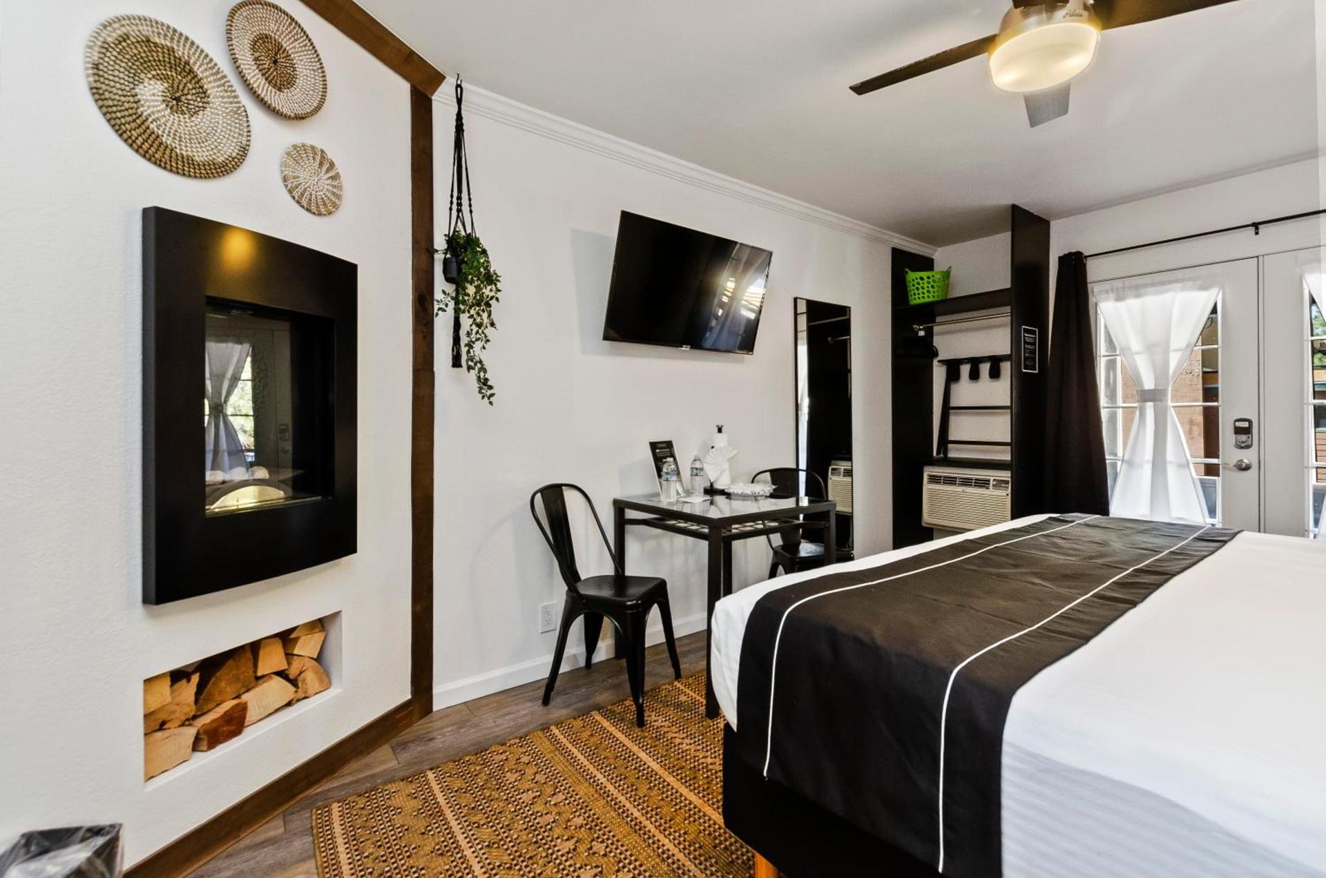 The Jeffrey Hotel photo 49