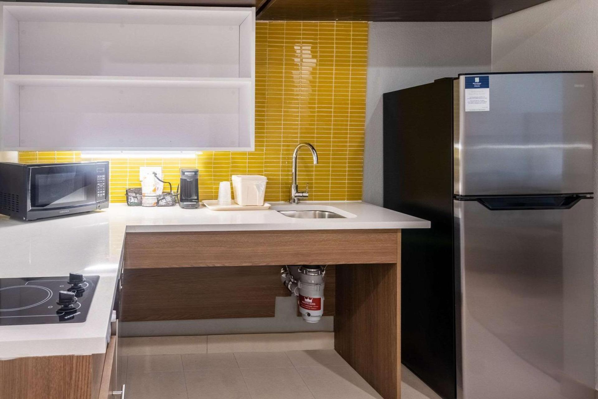MainStay Suites Dallas Northwest - Irving photo 16