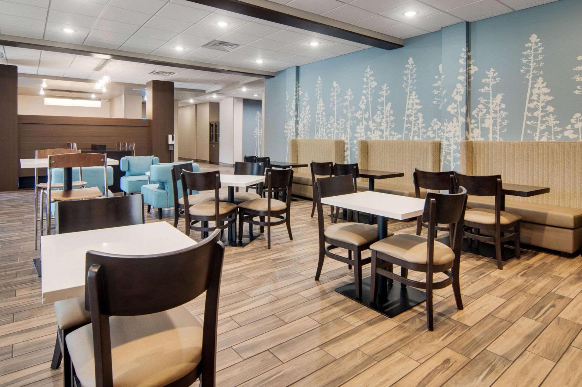 MainStay Suites Dallas Northwest - Irving photo 3