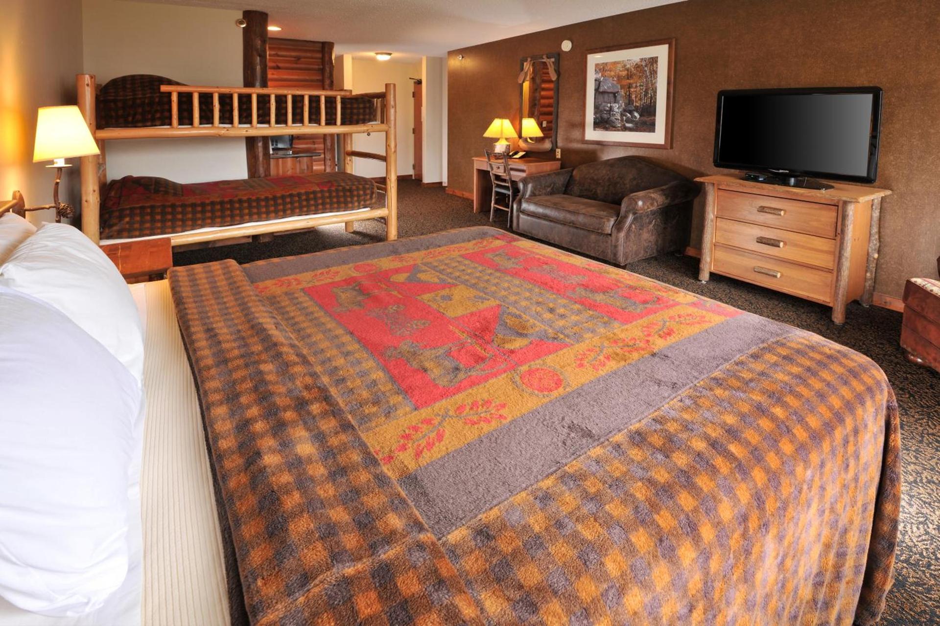 Cedar Creek Hotel Wausau - Rothschild photo 17