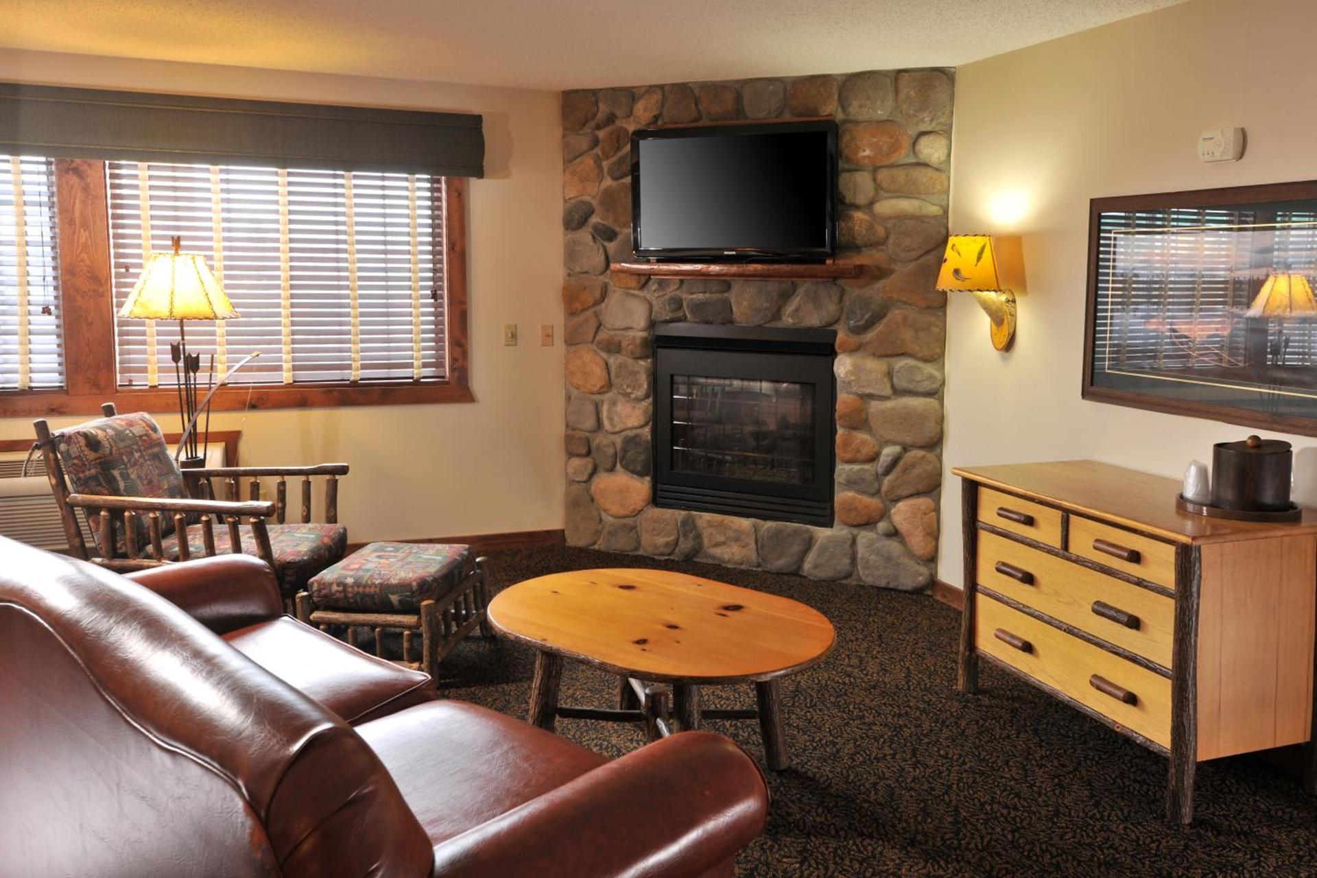 Cedar Creek Hotel Wausau - Rothschild photo 20