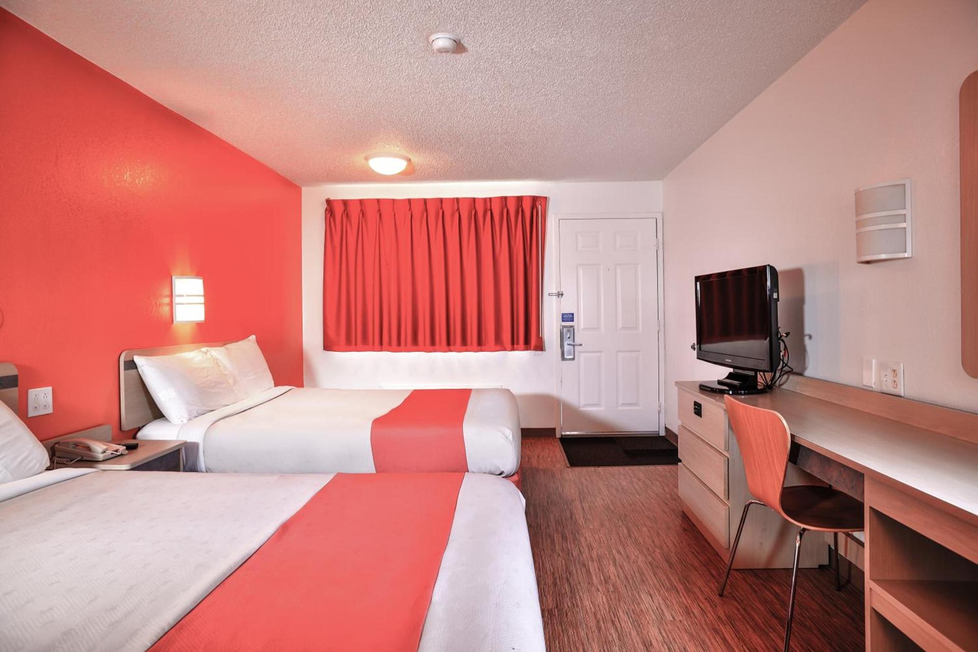 Motel 6-Saint Joseph, MO photo 12
