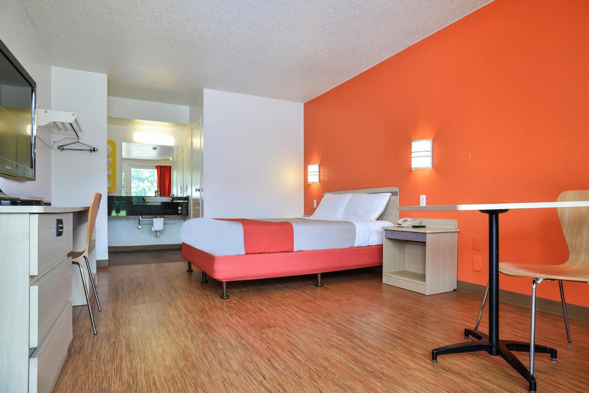 Motel 6-Saint Joseph, MO photo 25