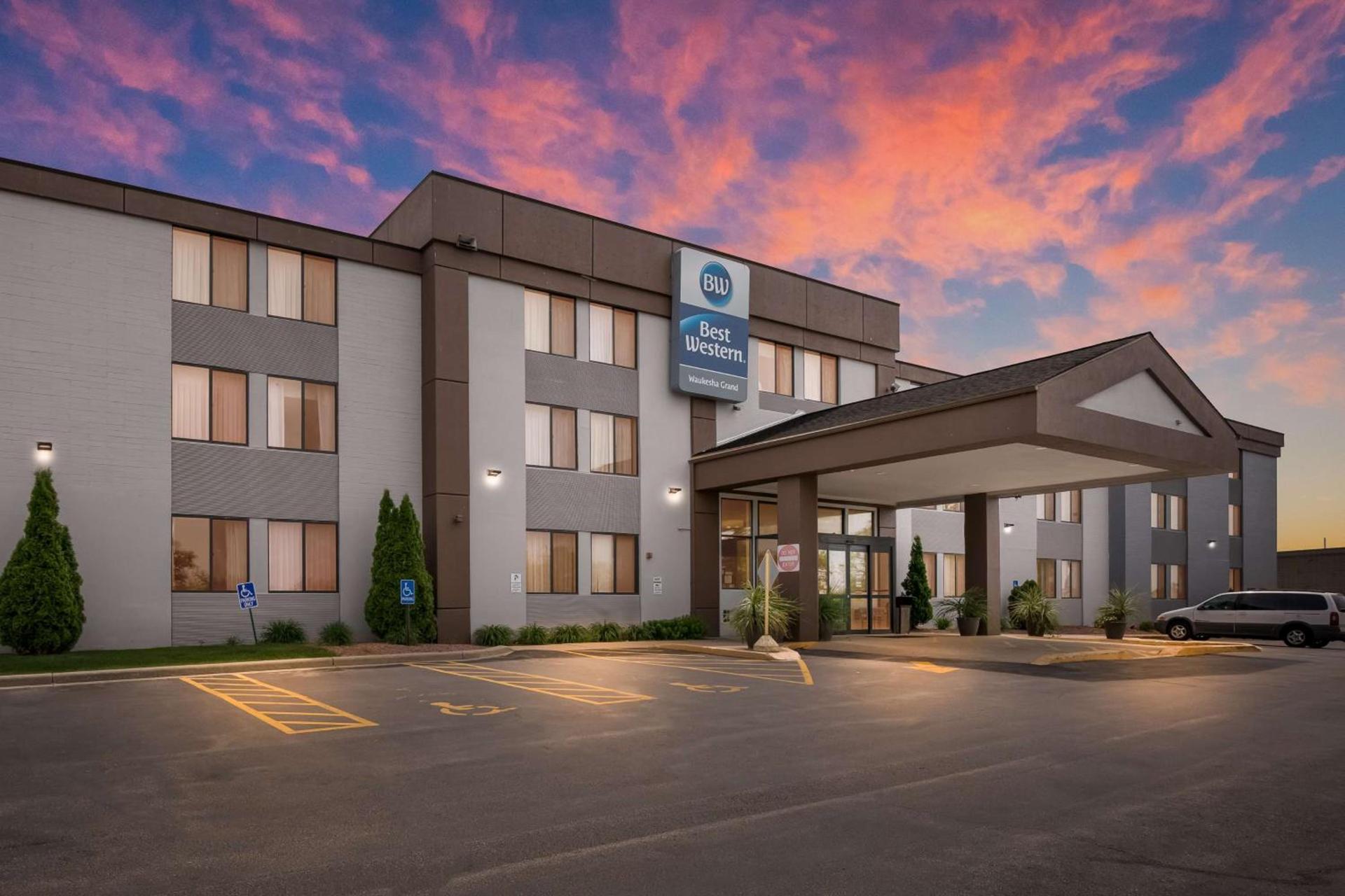 Best Western Waukesha Grand — hotel in Pewaukee