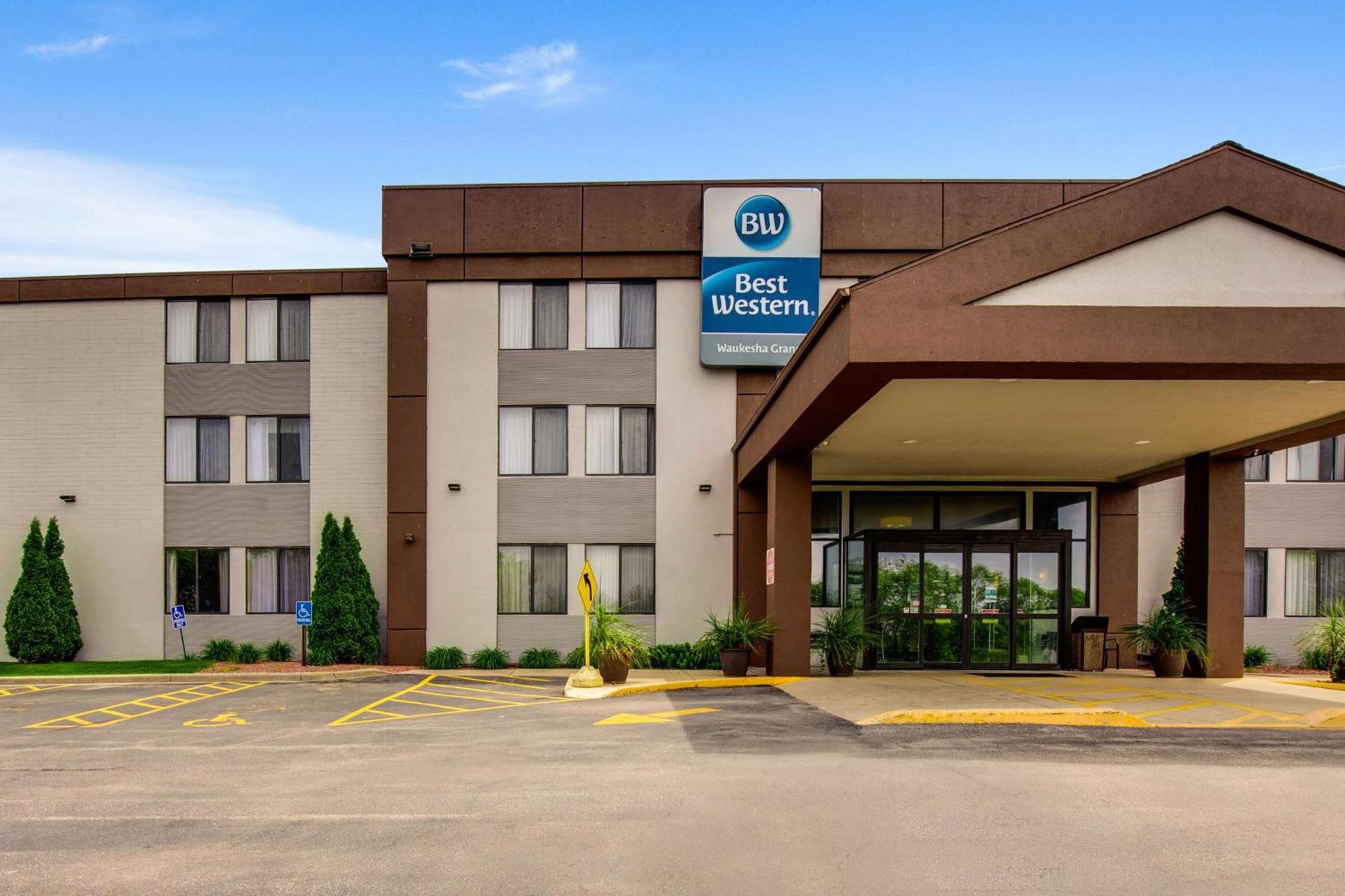 Best Western Waukesha Grand photo 37