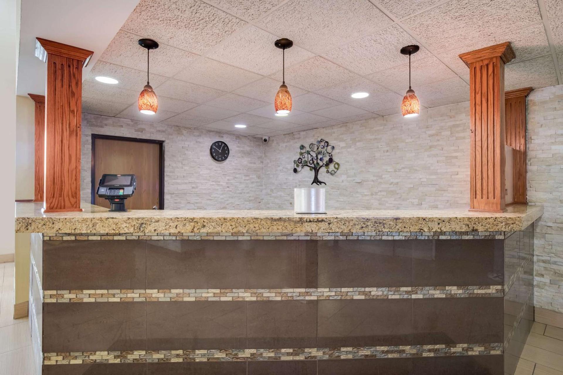 Best Western Waukesha Grand photo 12