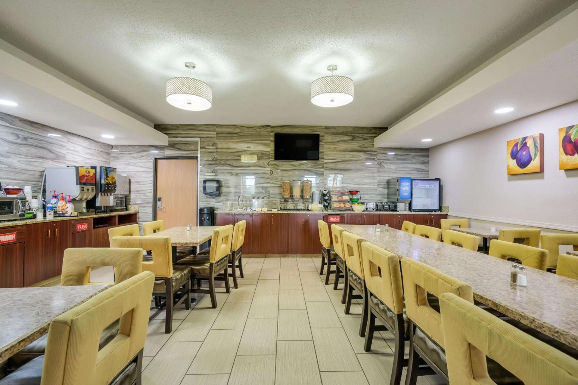 Best Western Waukesha Grand photo 5