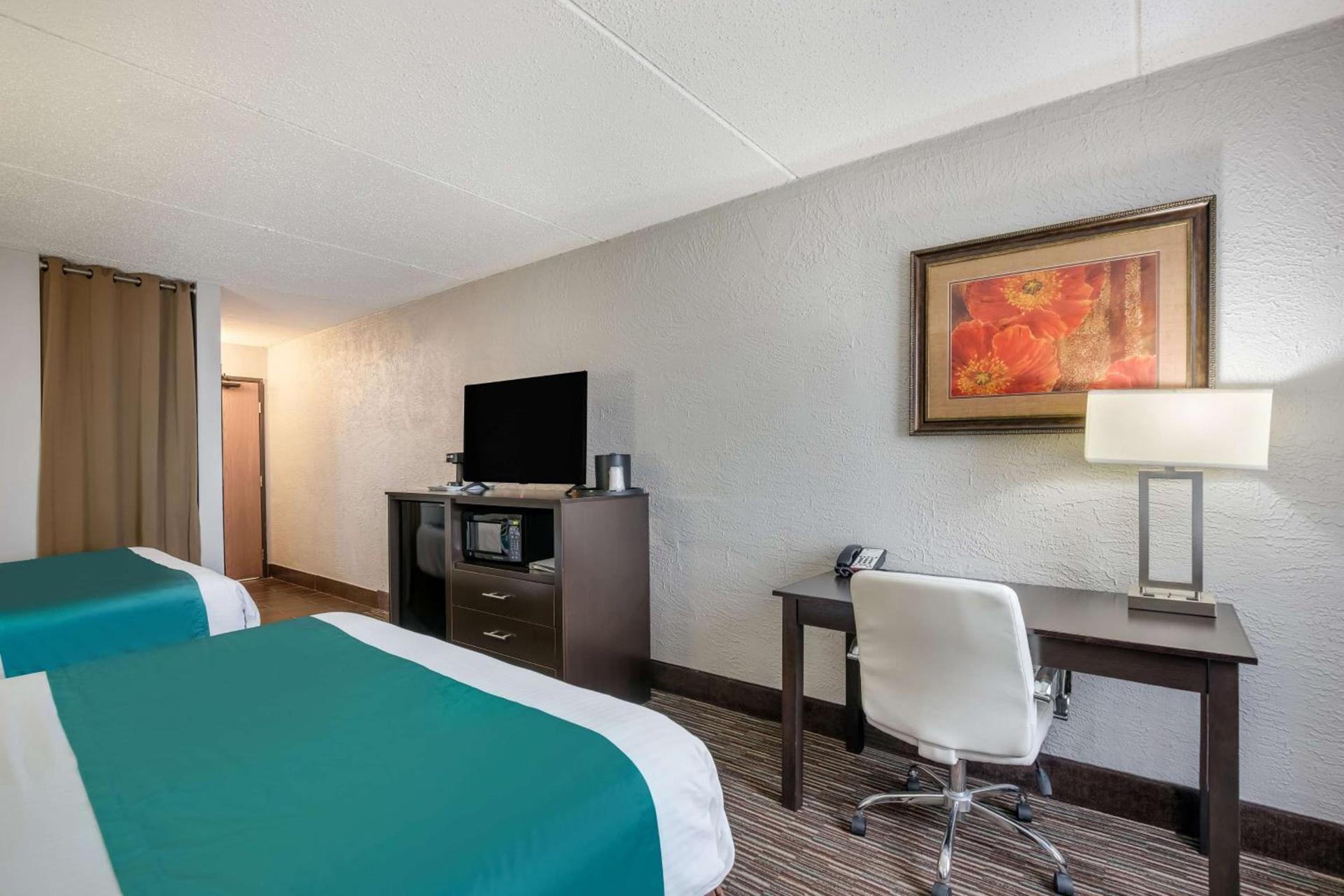 Best Western Waukesha Grand photo 19