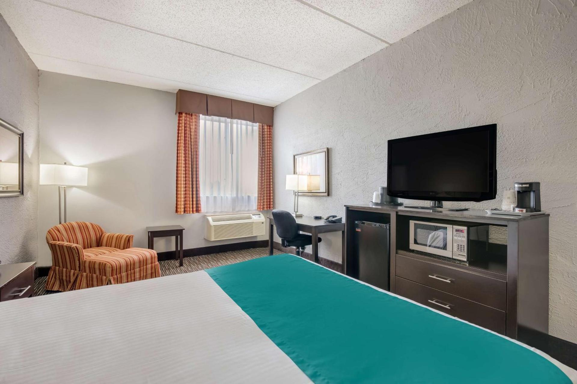 Best Western Waukesha Grand photo 27