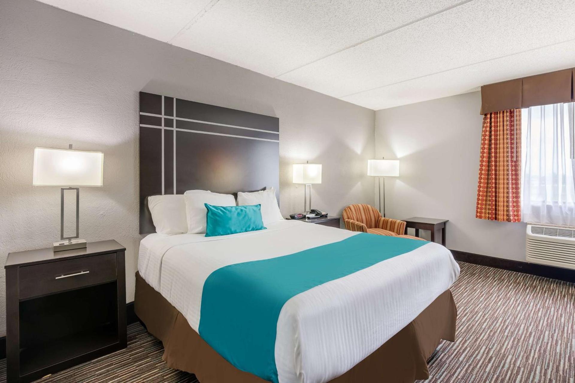 Best Western Waukesha Grand photo 24