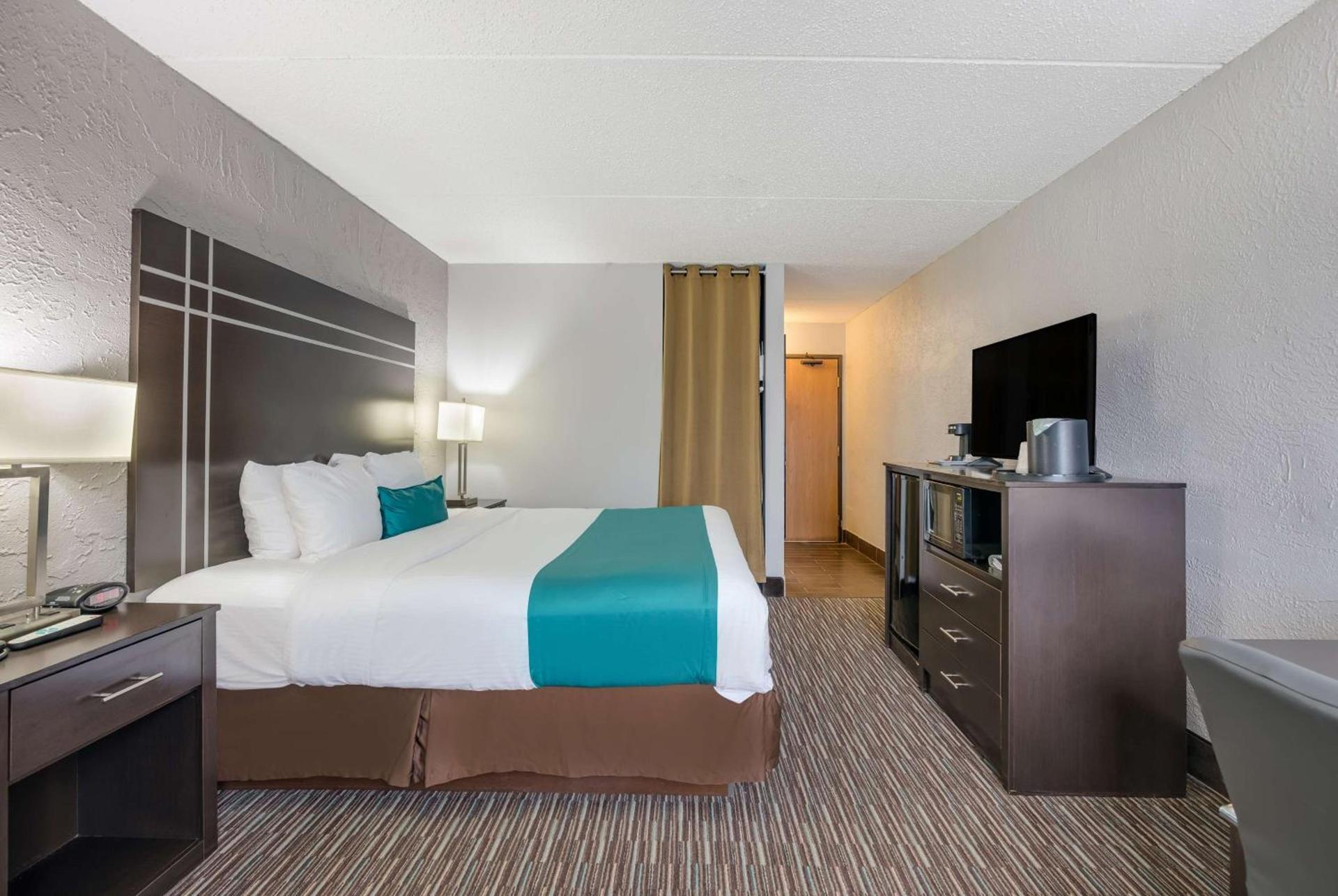 Best Western Waukesha Grand photo 33