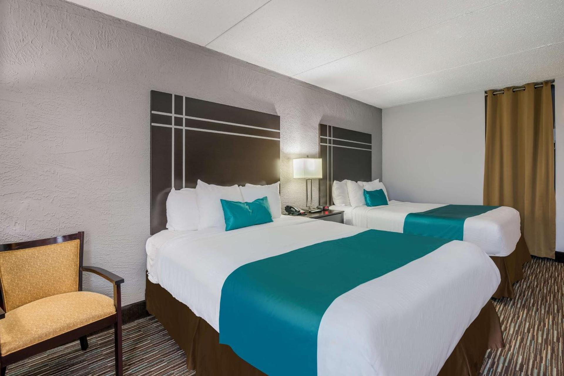 Best Western Waukesha Grand photo 3