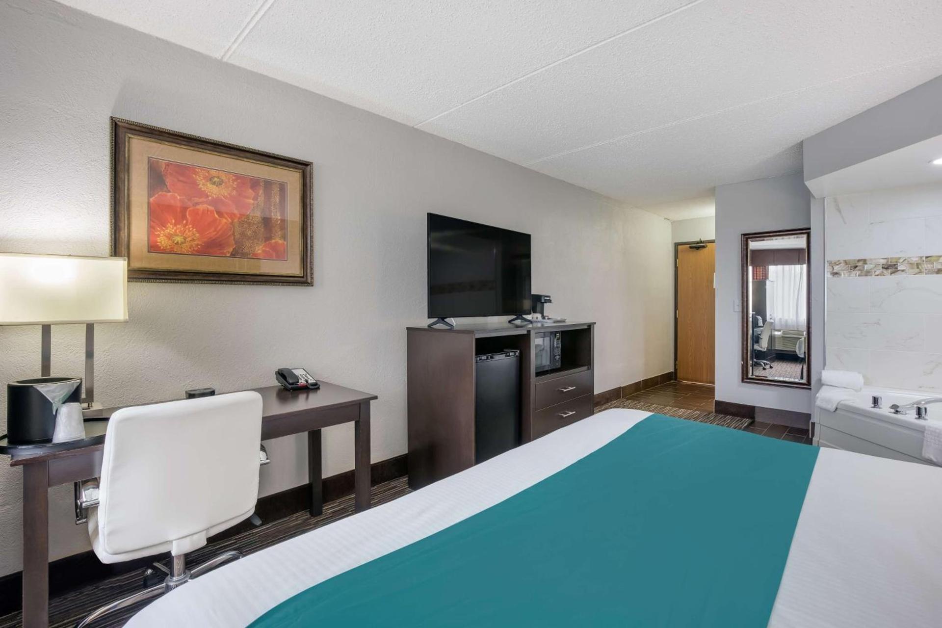 Best Western Waukesha Grand photo 29