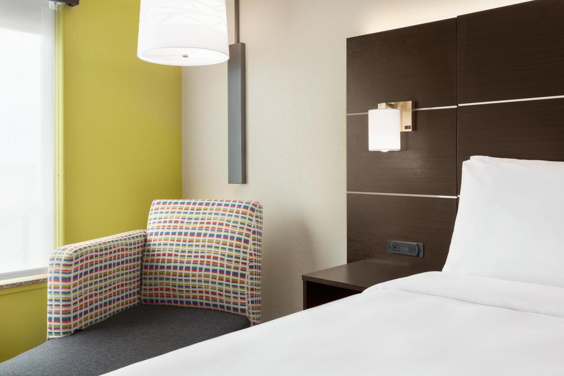 Holiday Inn Express Hotel & Suites San Antonio NW-Medical Area by IHG photo 9