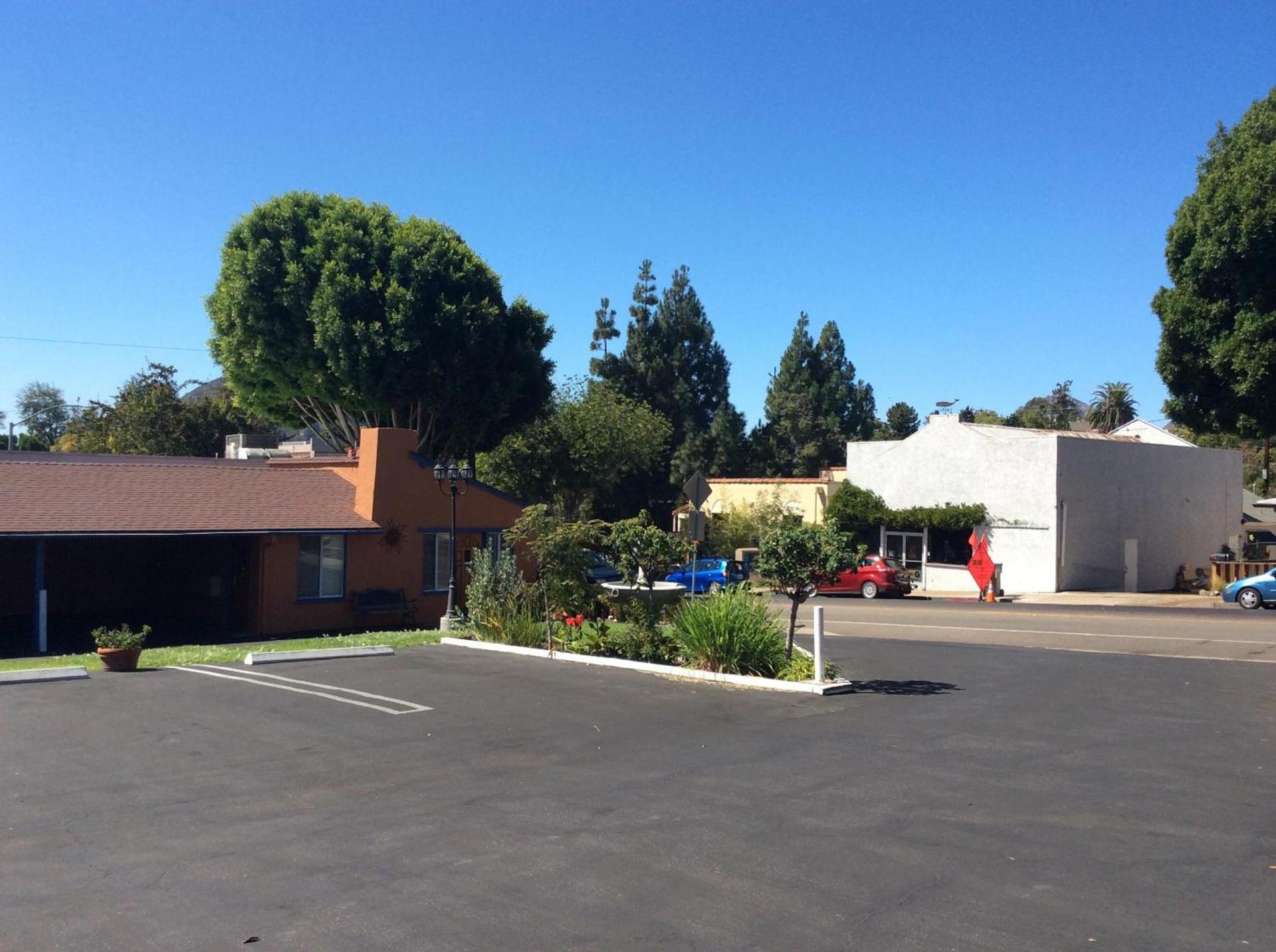 Los Padres Inn photo 16