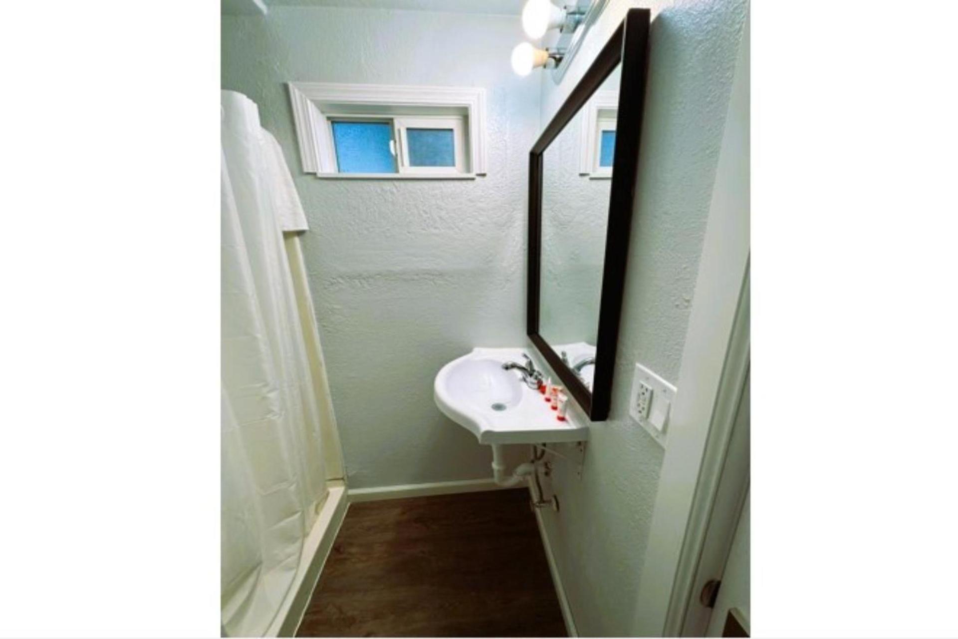 Budget Inn Bend photo 40
