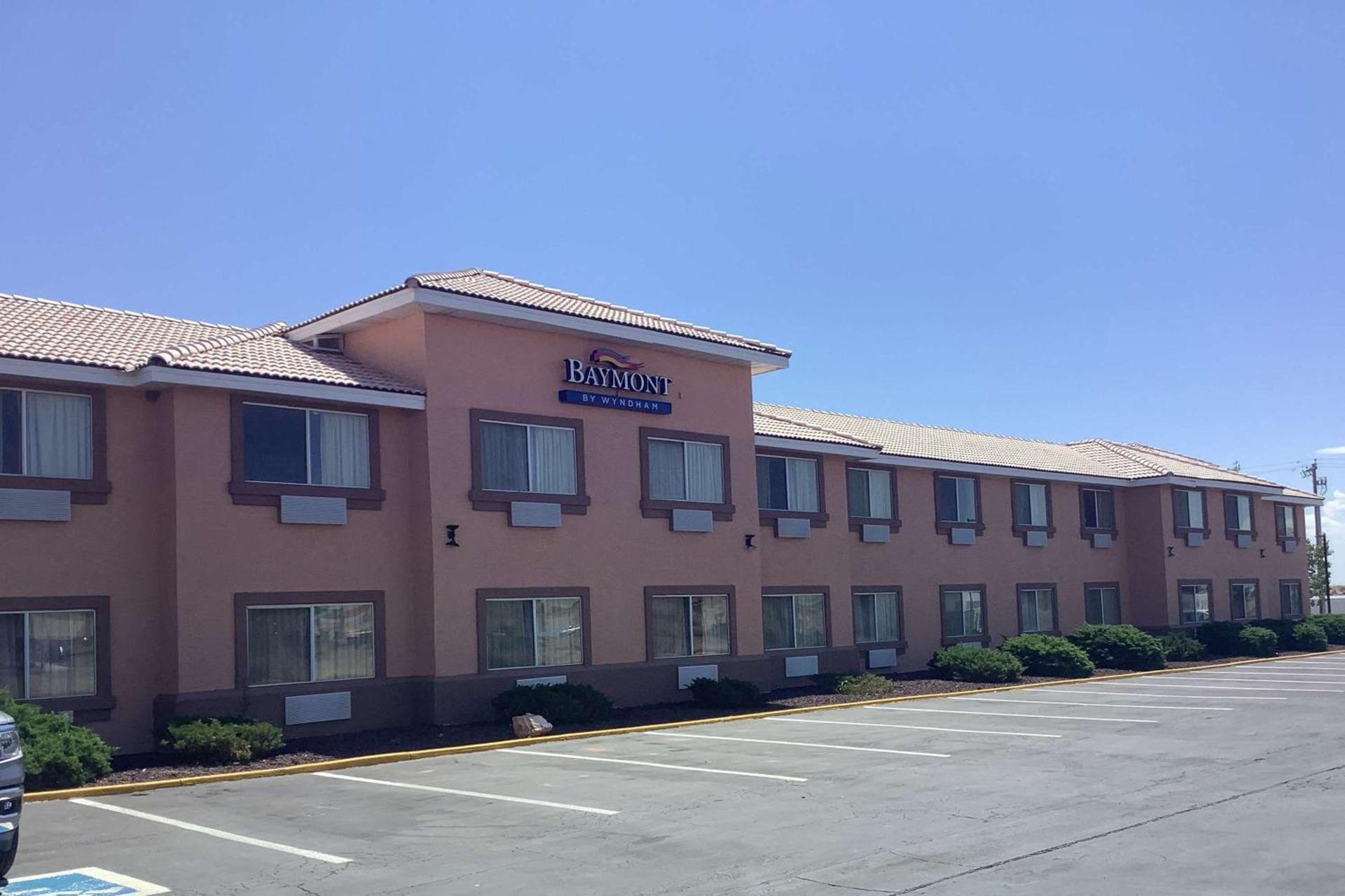 Baymont Inn & Suites by Wyndham Holbrook photo 2
