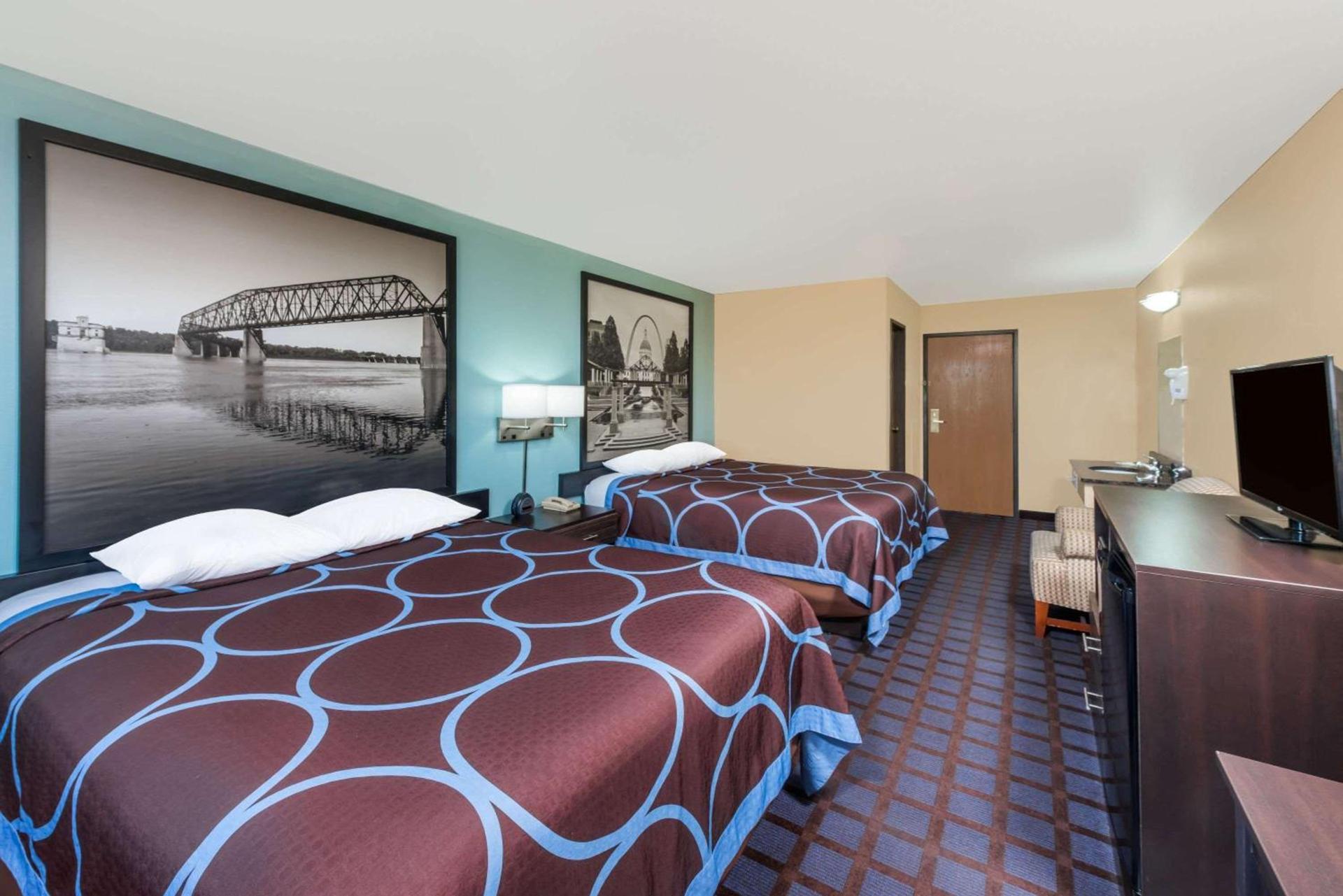 Super 8 by Wyndham Okawville photo 6