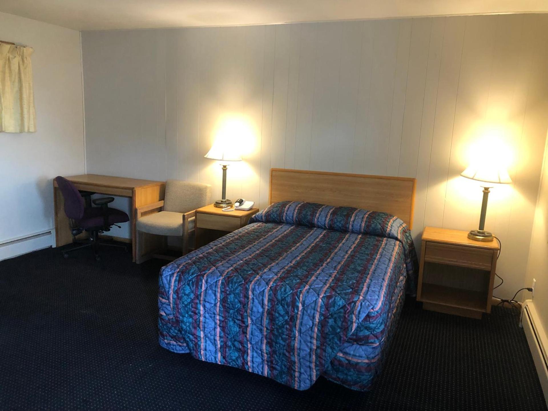 Parkway Motel photo 7