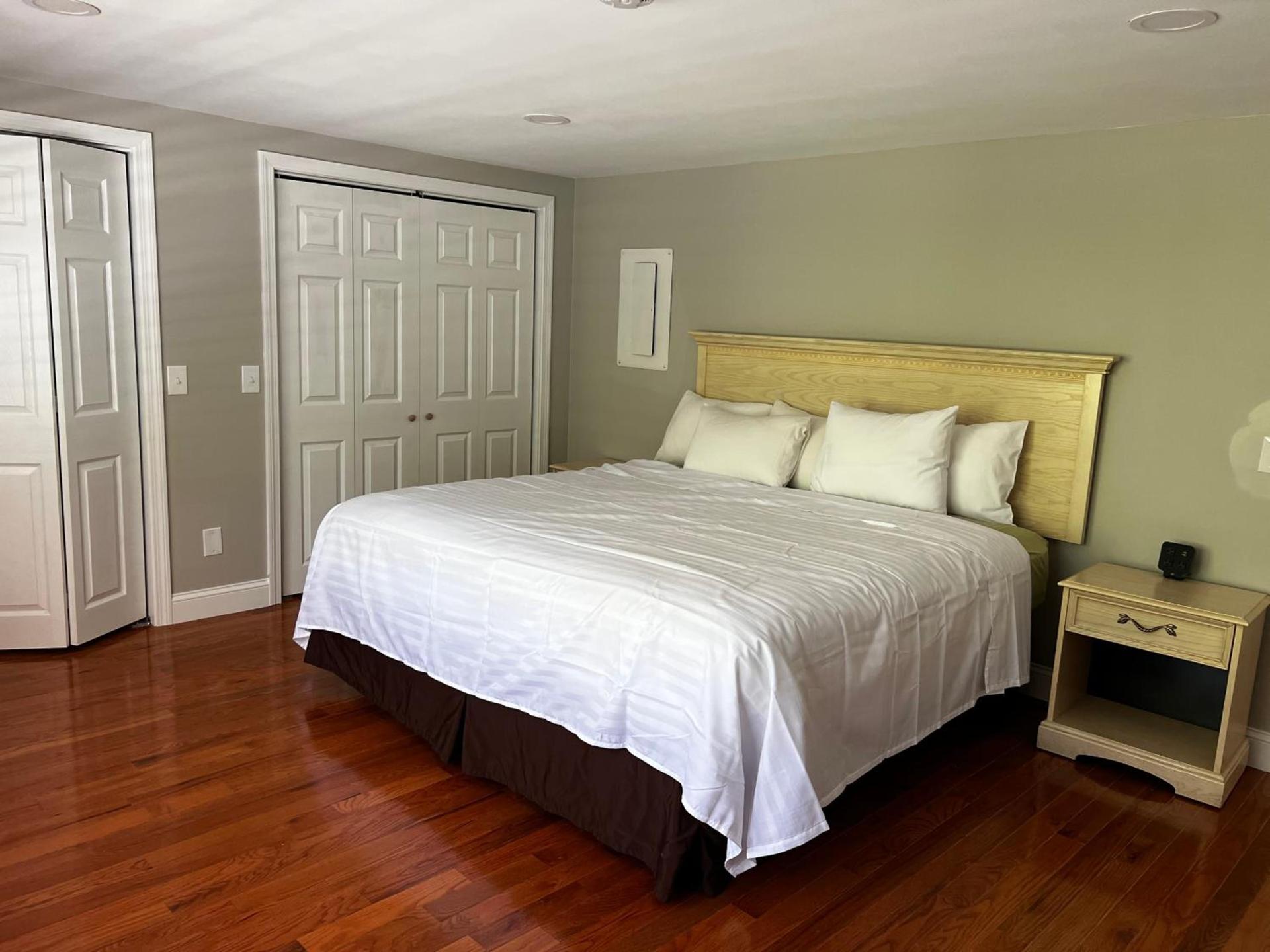 Captains Quarters Motel & Conference Center photo 14