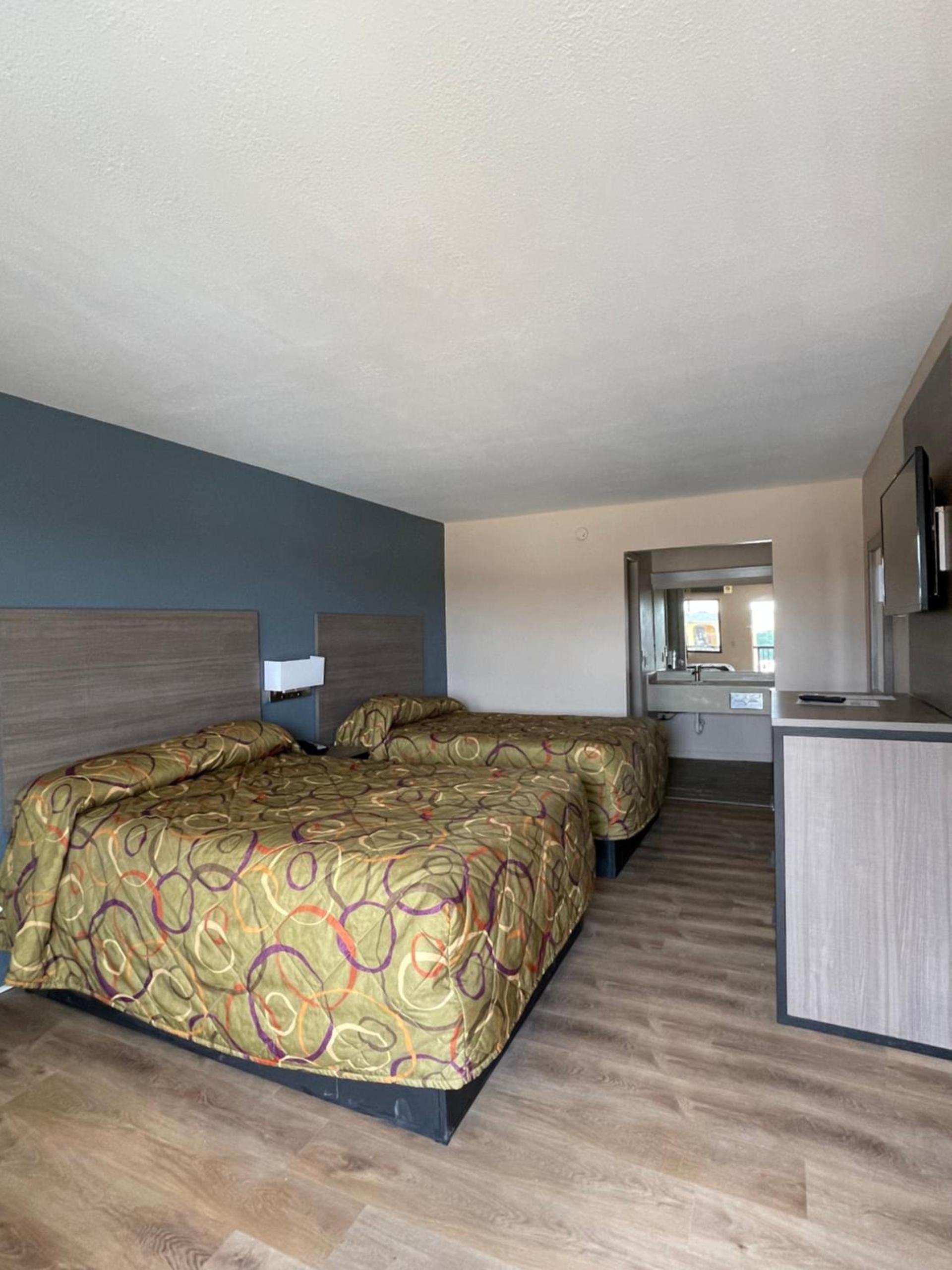 Garden Inn & Suites photo 4