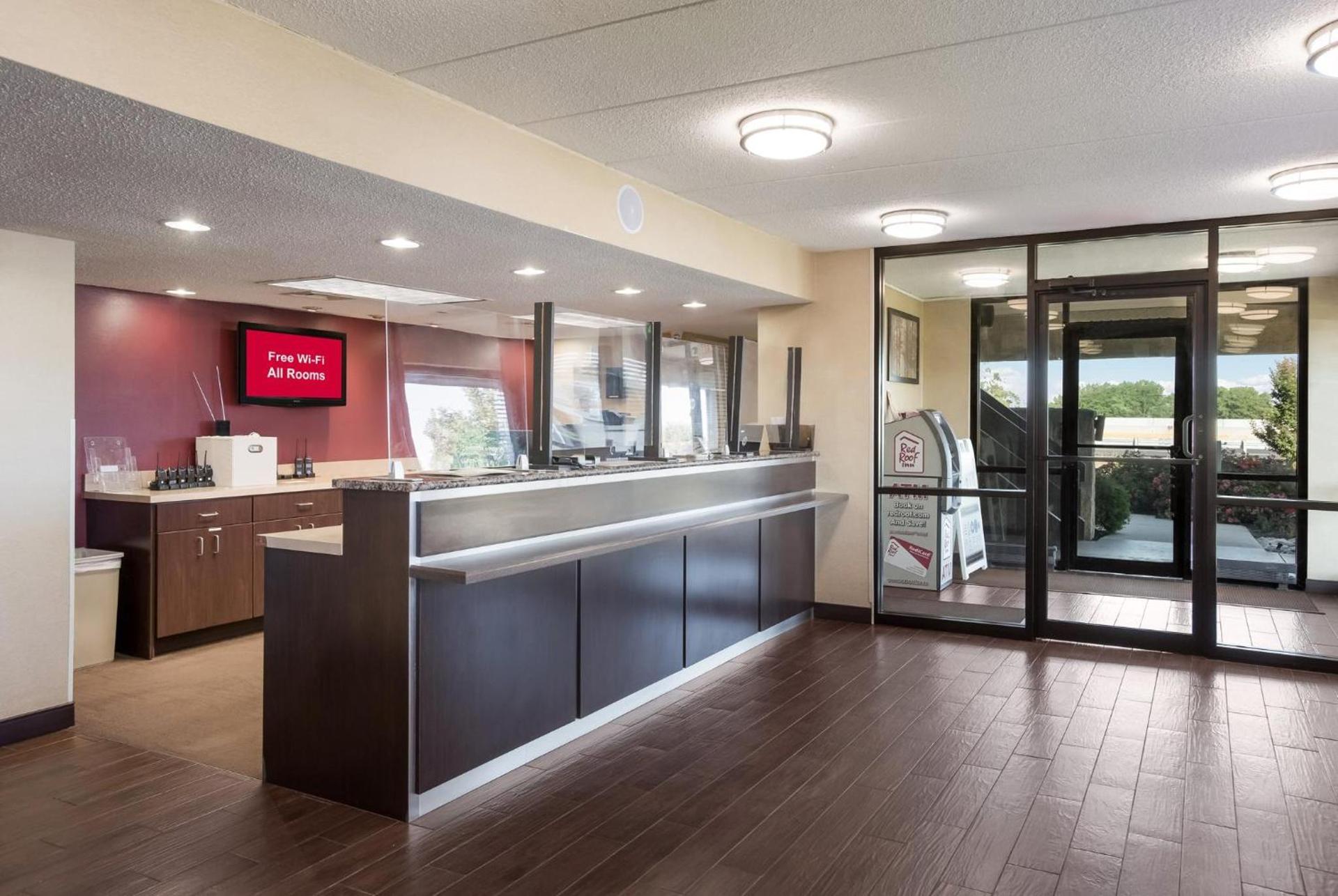 Red Roof Inn Philadelphia - Trevose photo 10