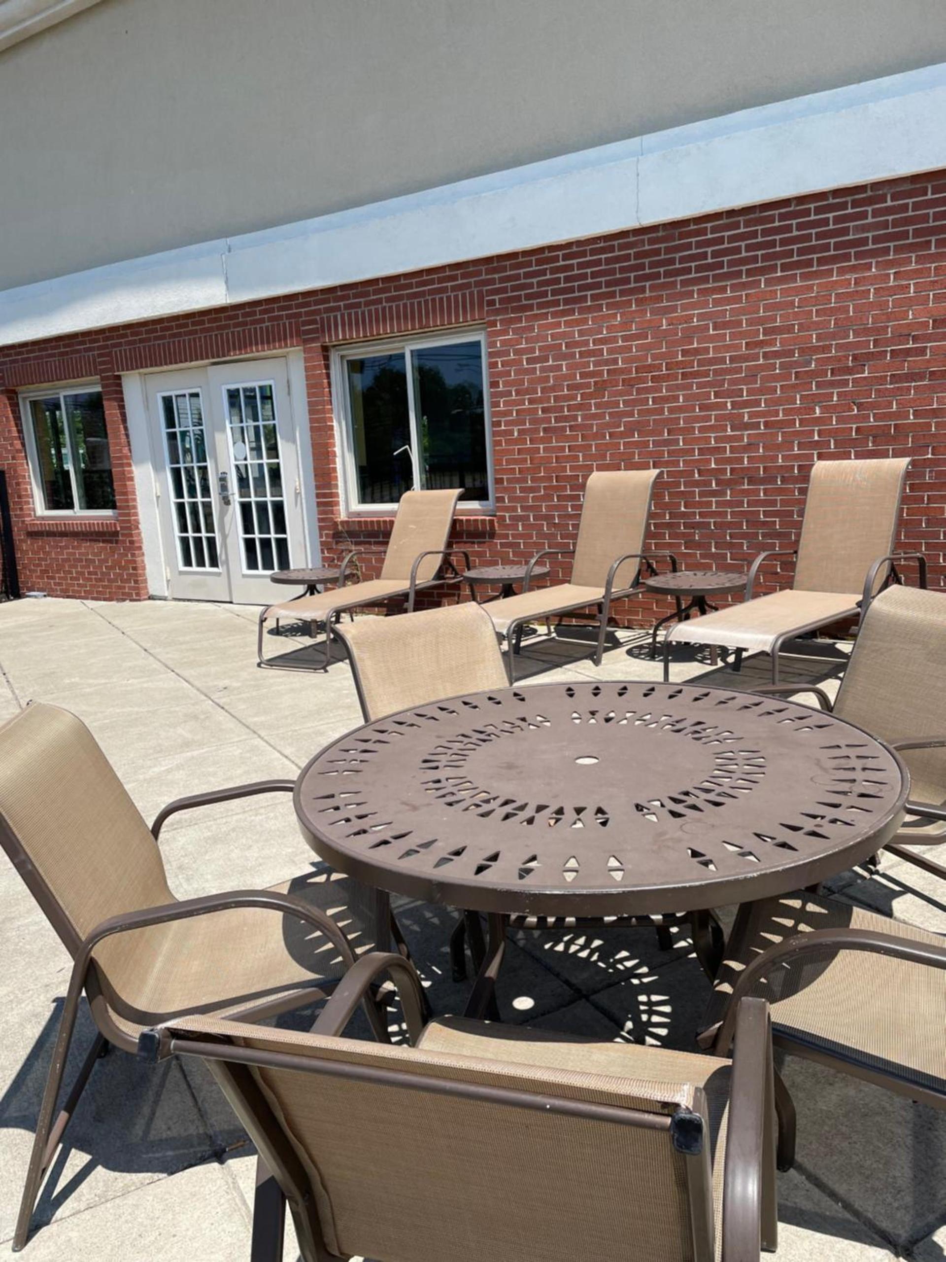 Holiday Inn Express & Suites Niagara Falls by IHG photo 6