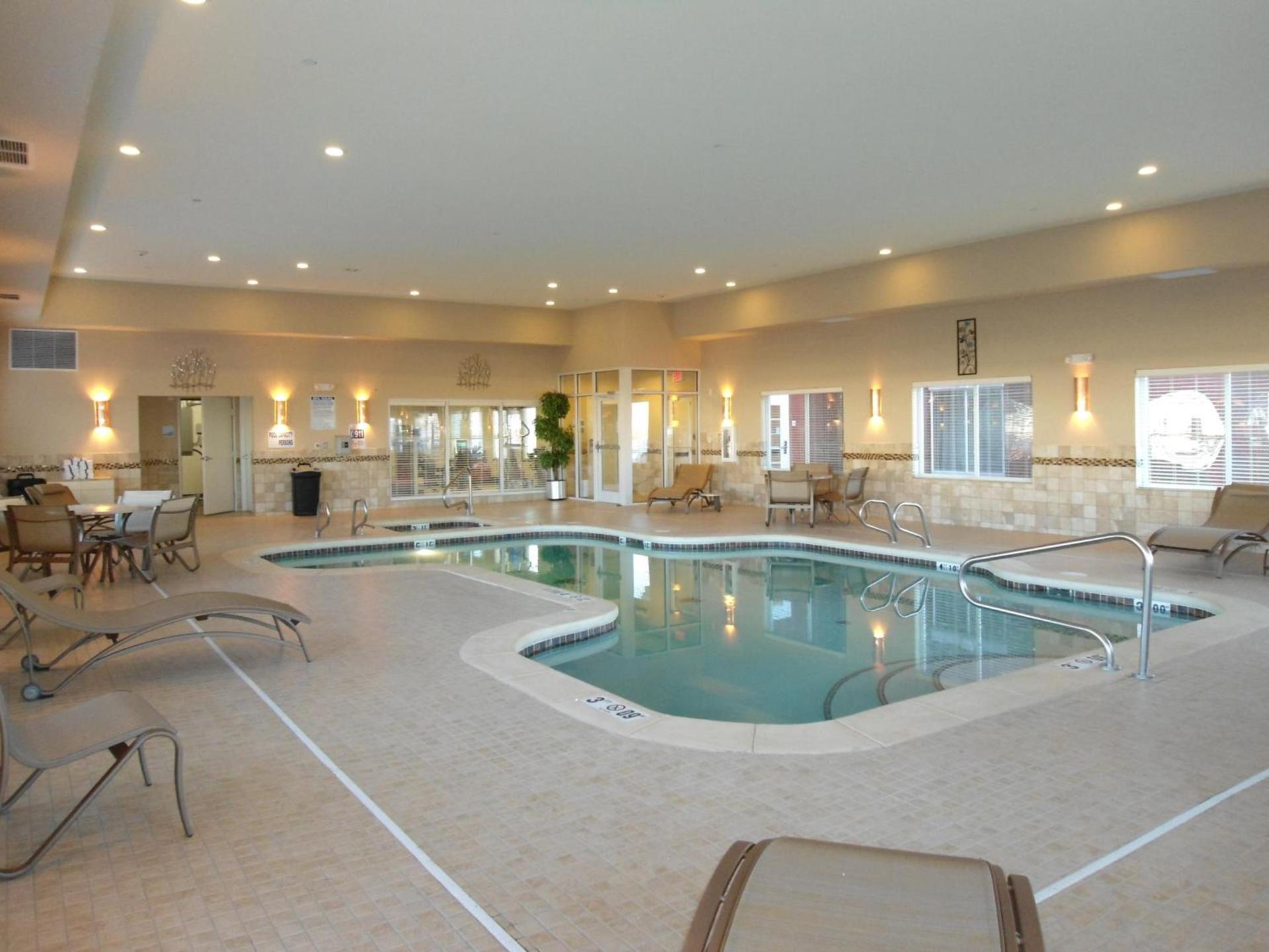 Holiday Inn Express and Suites Alpine by IHG photo 36