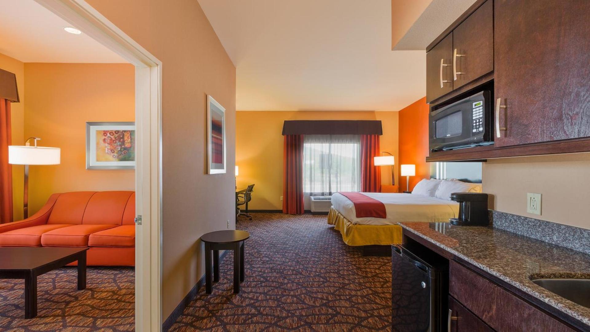 Holiday Inn Express and Suites Alpine by IHG photo 24