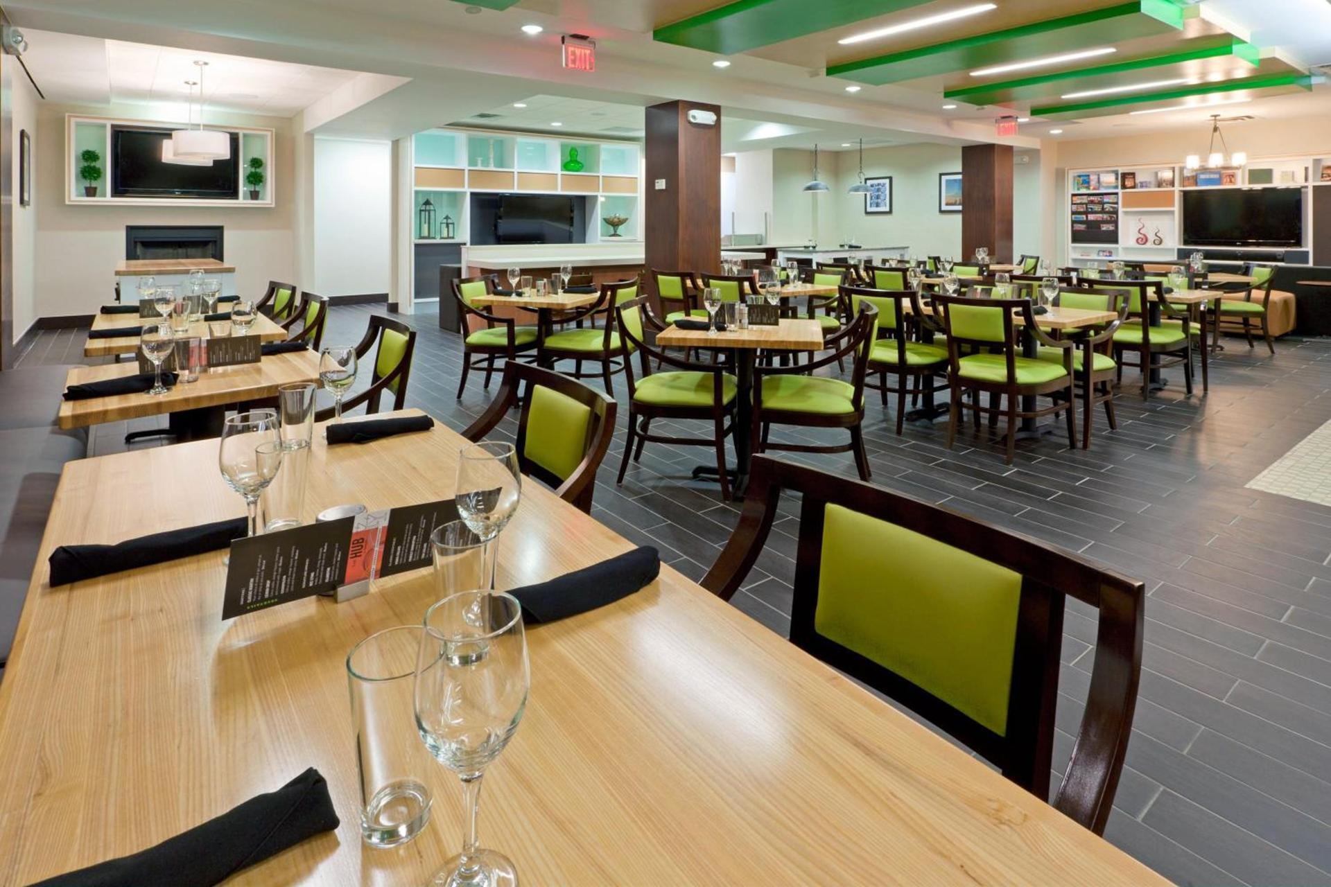 Holiday Inn Clark - Newark by IHG photo 29