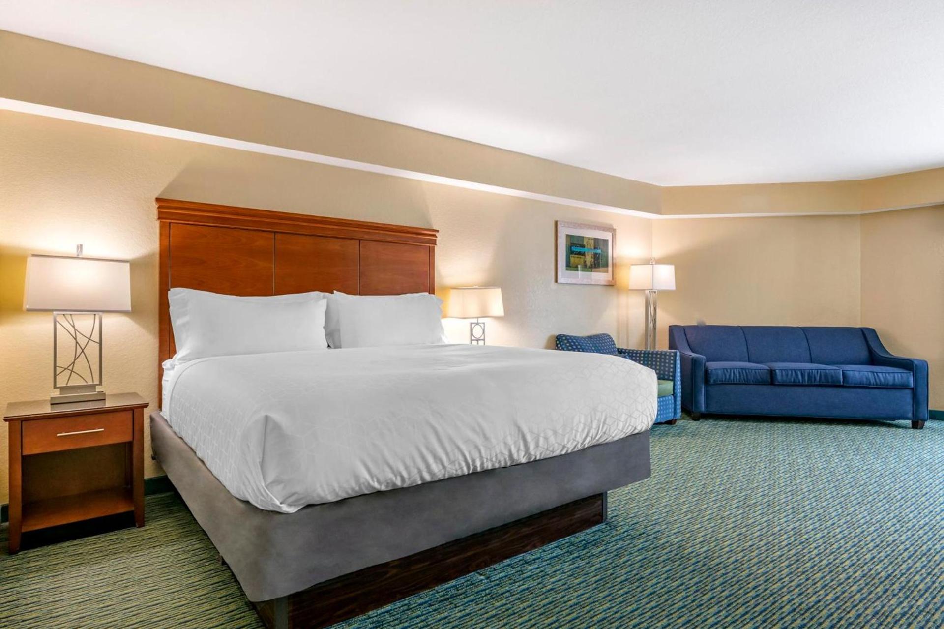 Holiday Inn Resort Orlando - Lake Buena Vista by IHG photo 91